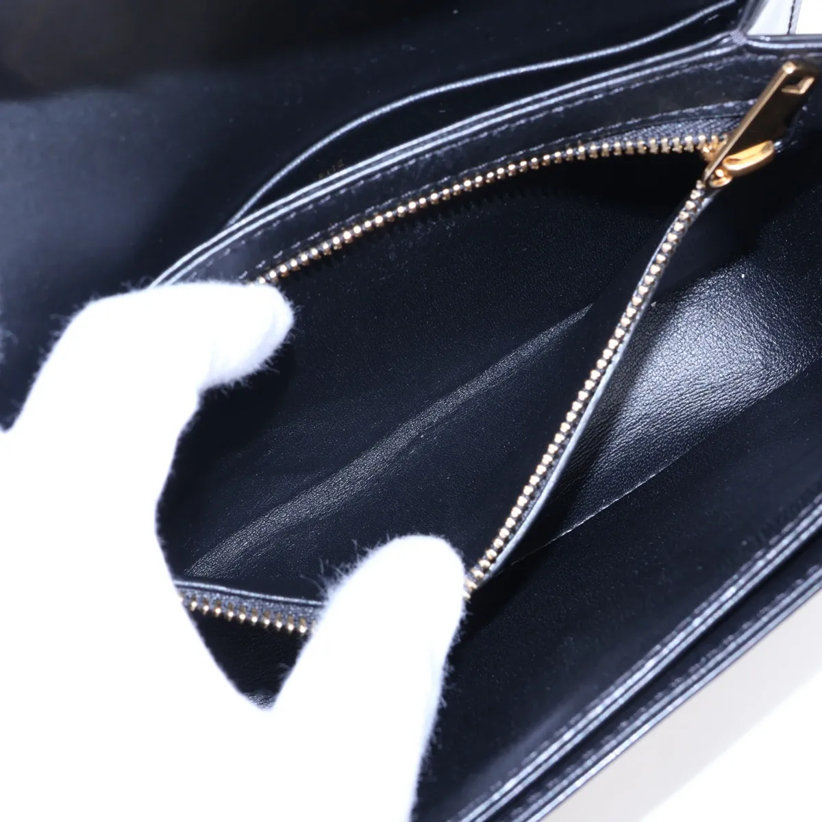 Triomphe Teen Leather Shoulder Bag, Black — view 8