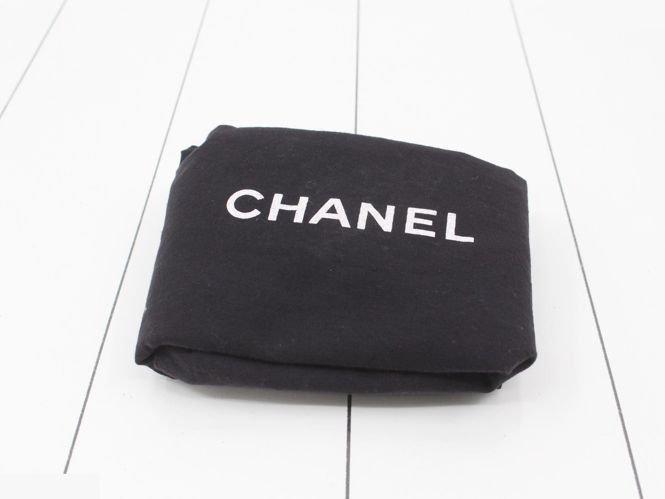 Kelly-style handbag, black, with original seal. — view 7