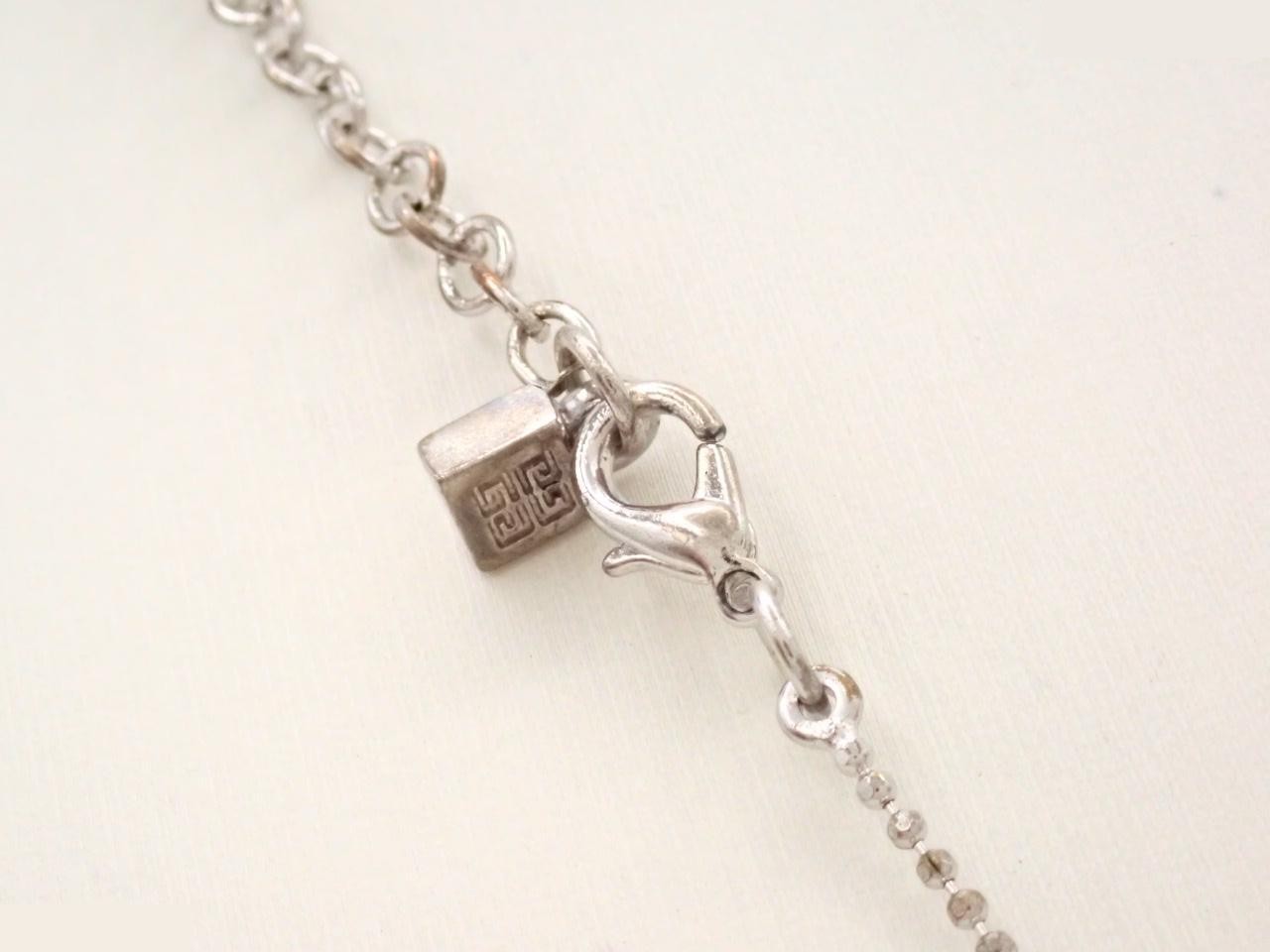 Other line: Precious metals, necklaces, pendants, neck circumference approximately 52 cm. — view 2