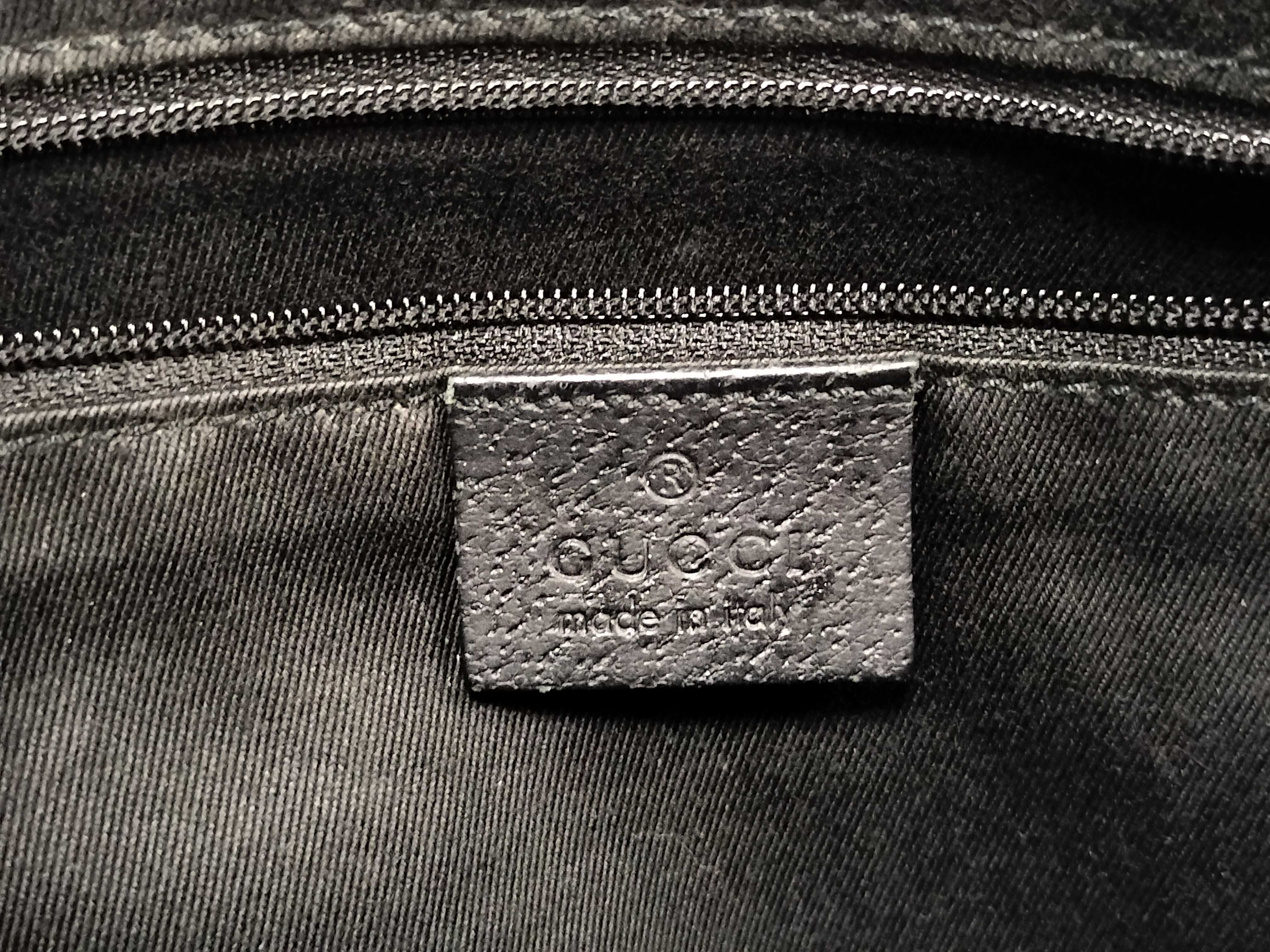 GG Canvas Gucci Handbag — view 11