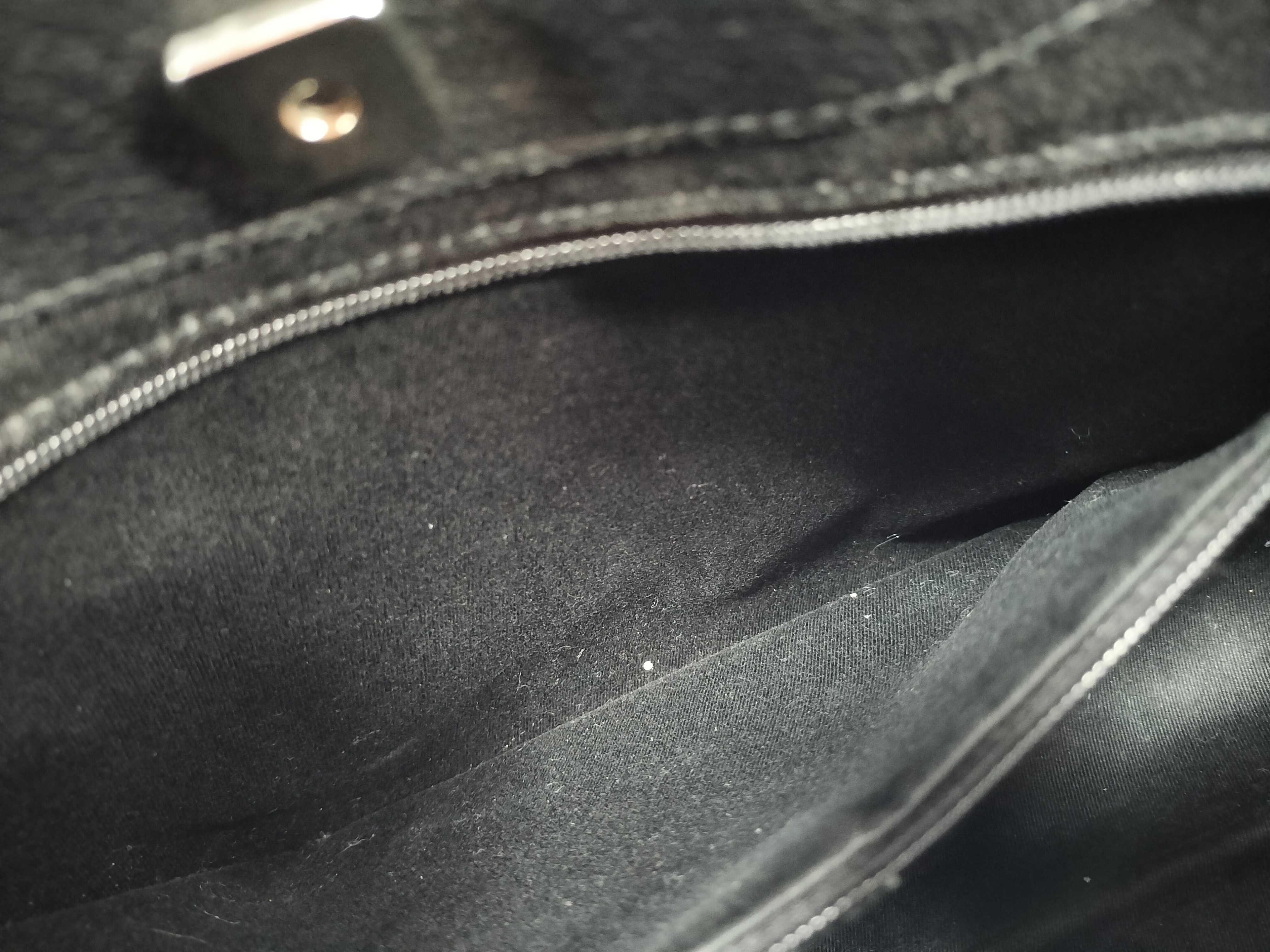 GG Canvas Gucci Handbag — view 10