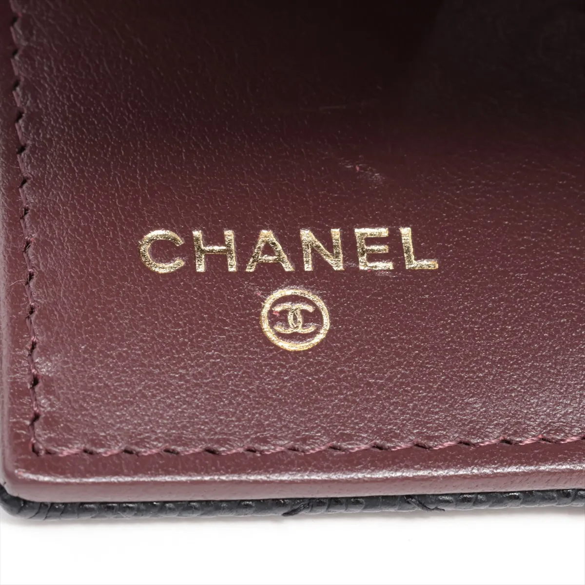 Matelasse Caviar Skin Compact Wallet Black Gold Hardware CTG7380E — view 7