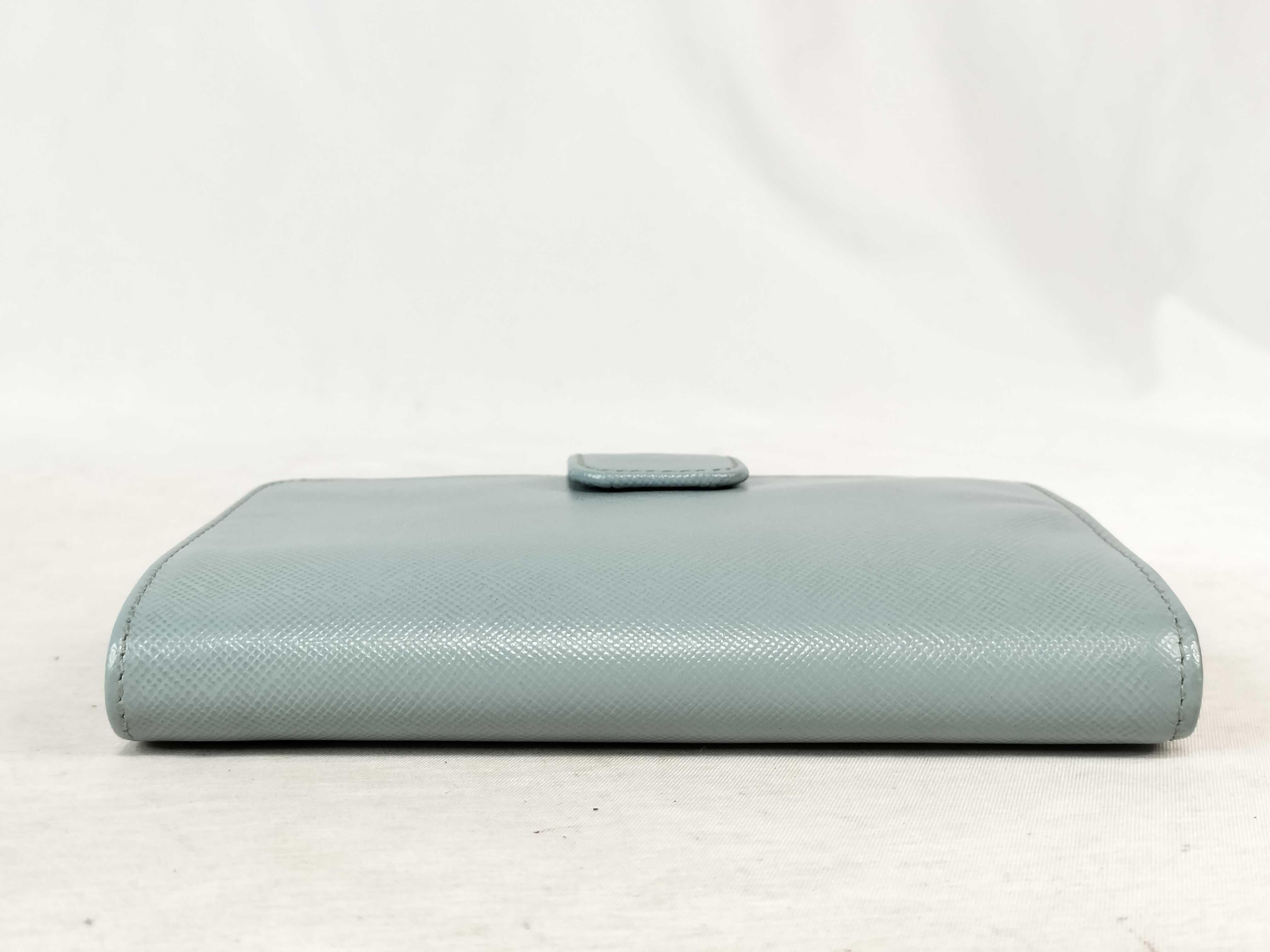 wallet — view 3