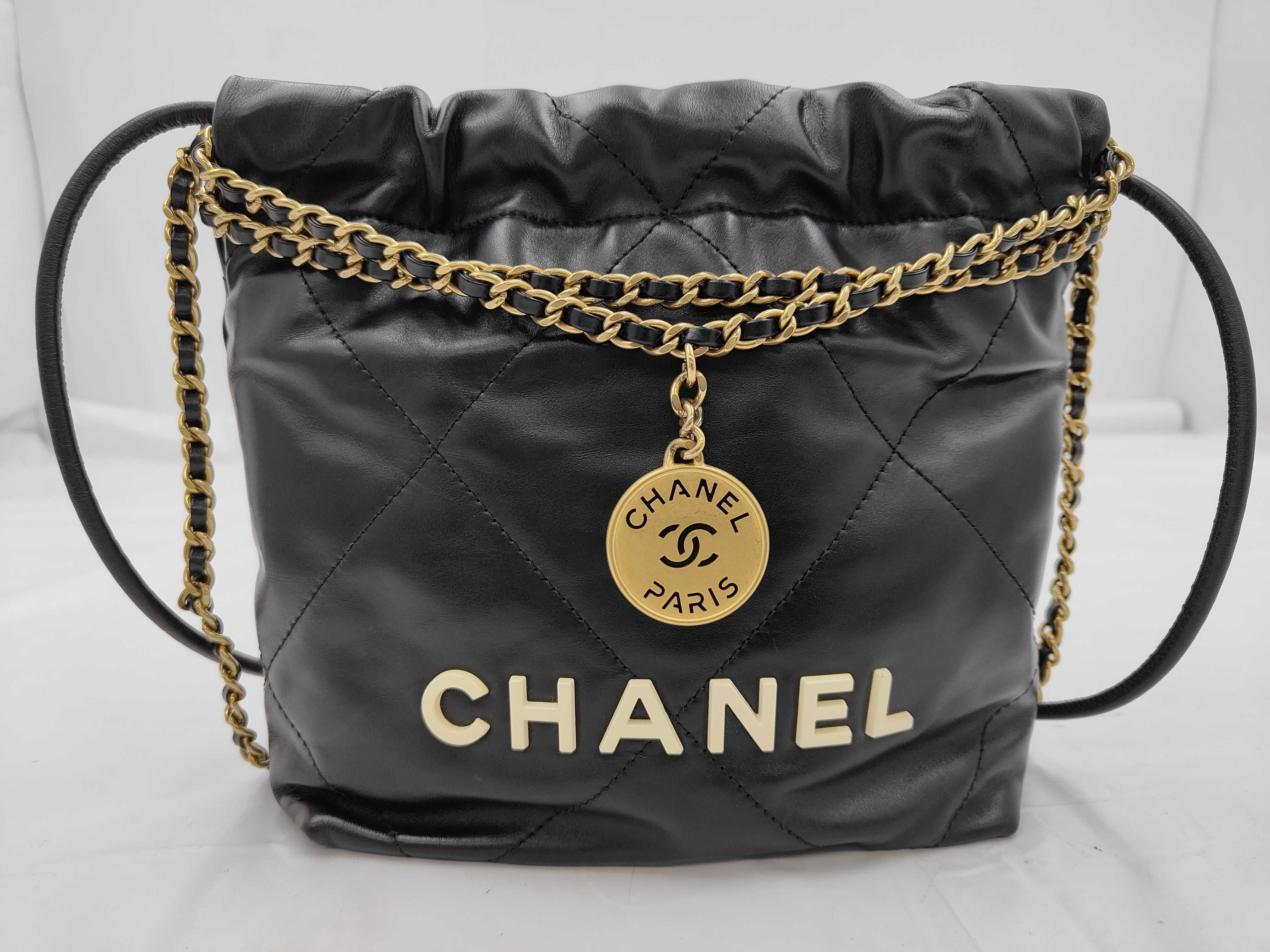 22 Mini Random Serial Number Calfskin Black Gold Bag
