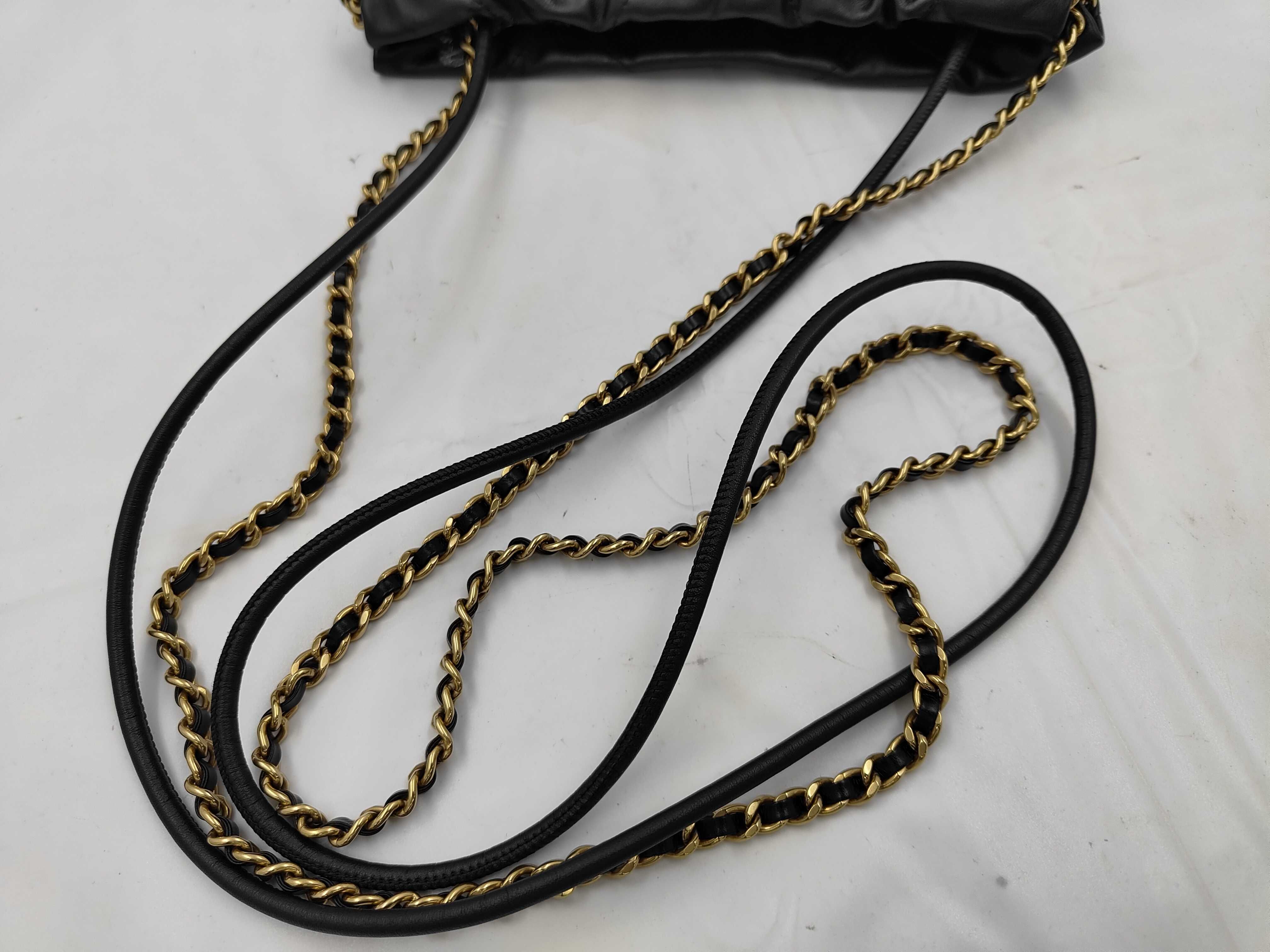 22 Mini Random Serial Number Calfskin Black Gold Bag — view 3