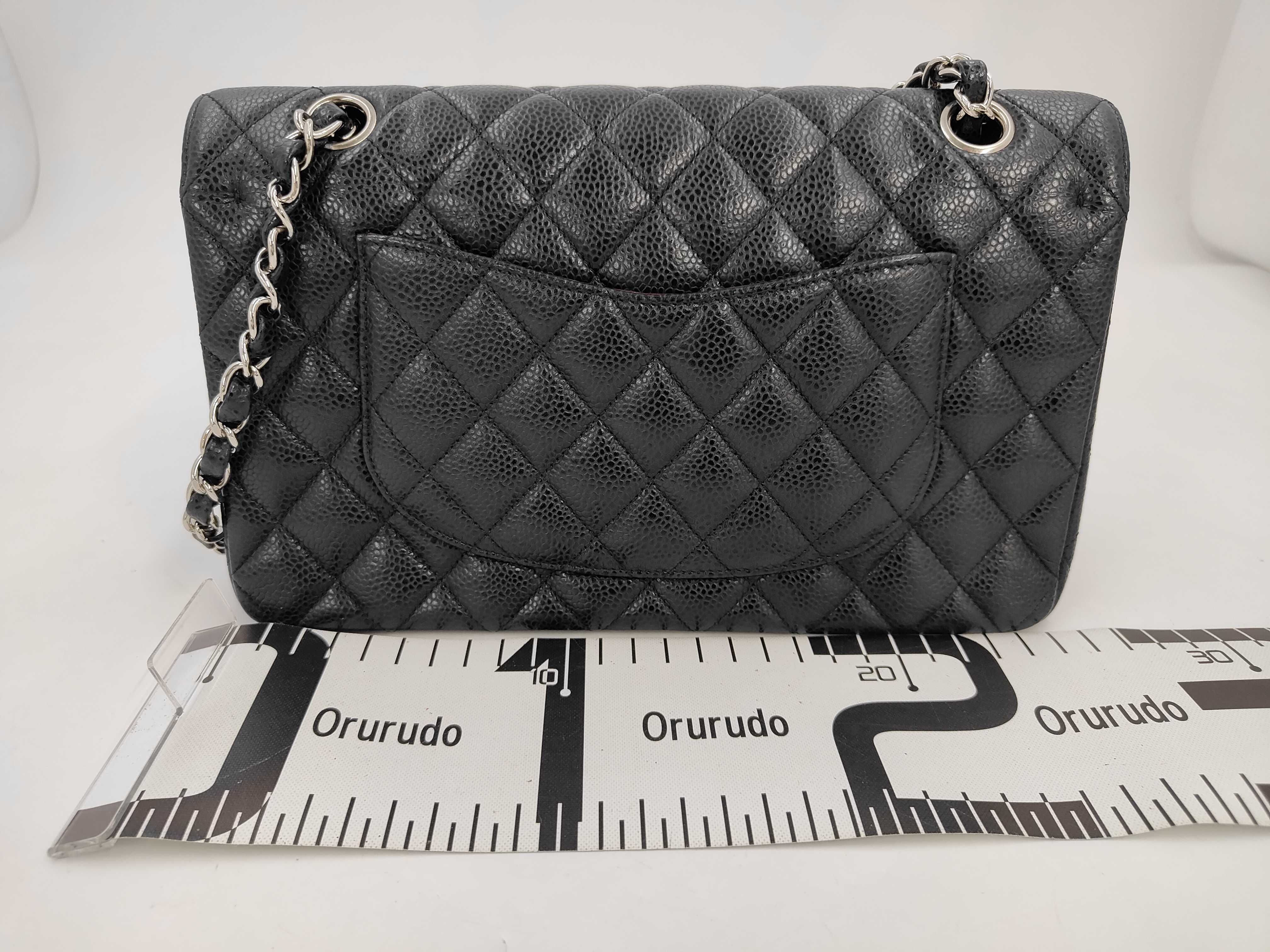 Matelassé 25 Double Flap Double Chain Caviar Shoulder Bag — view 2