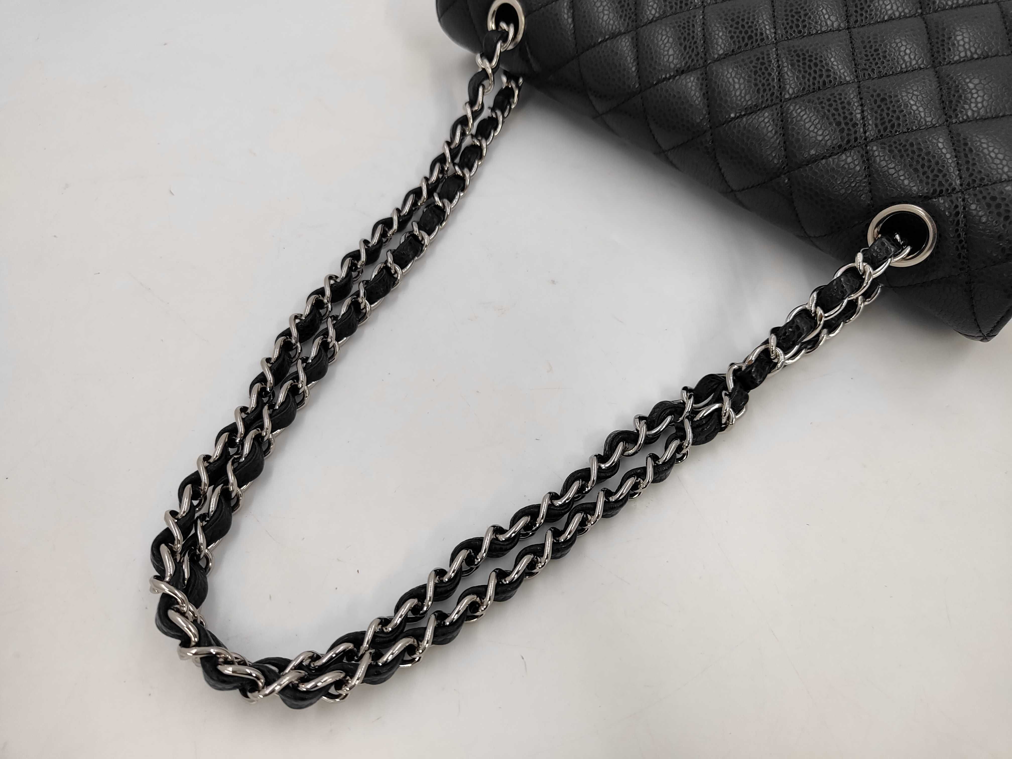 Matelassé 25 Double Flap Double Chain Caviar Shoulder Bag — view 3