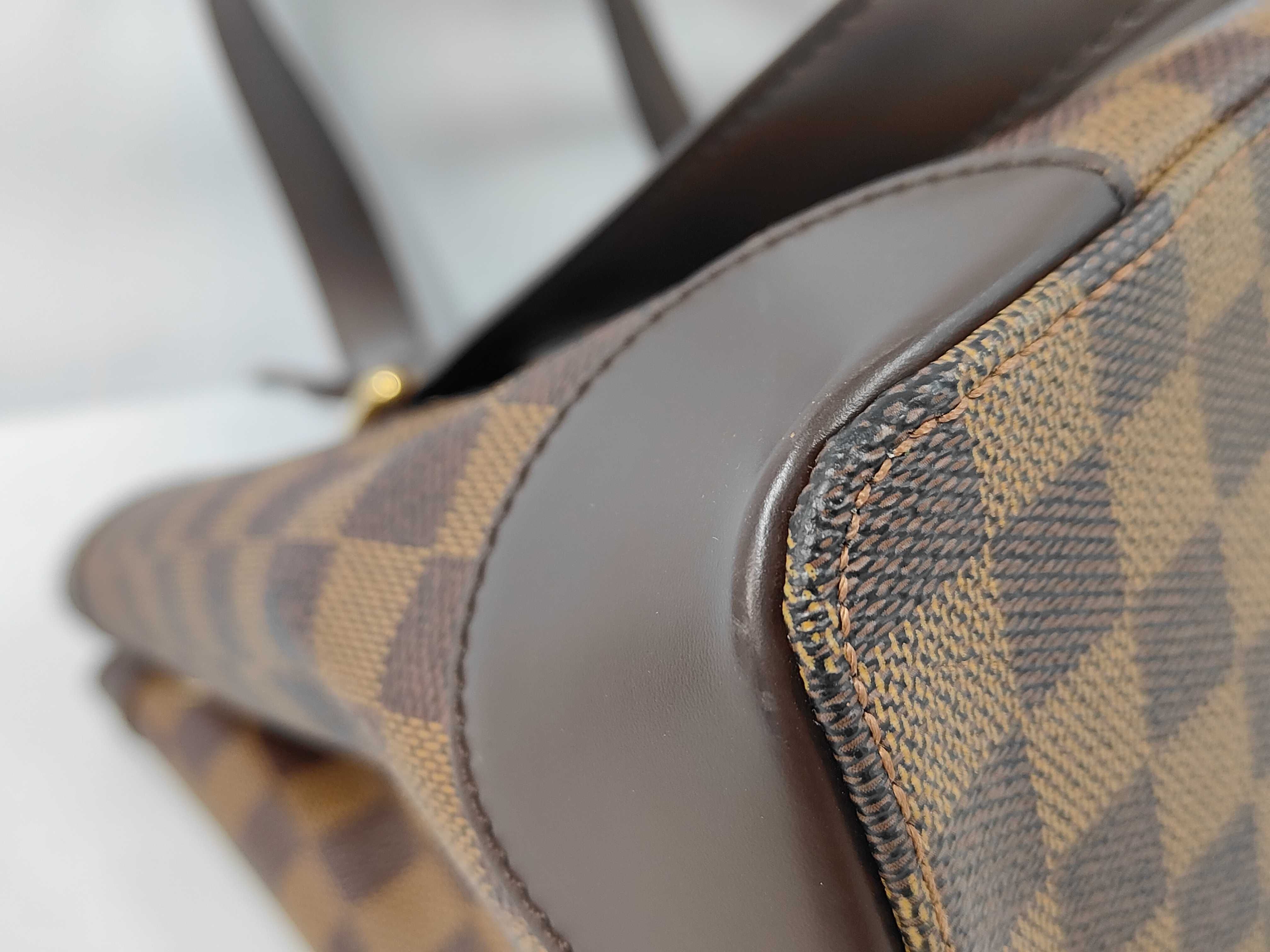 LV Damier AR0146 Handbag — view 4