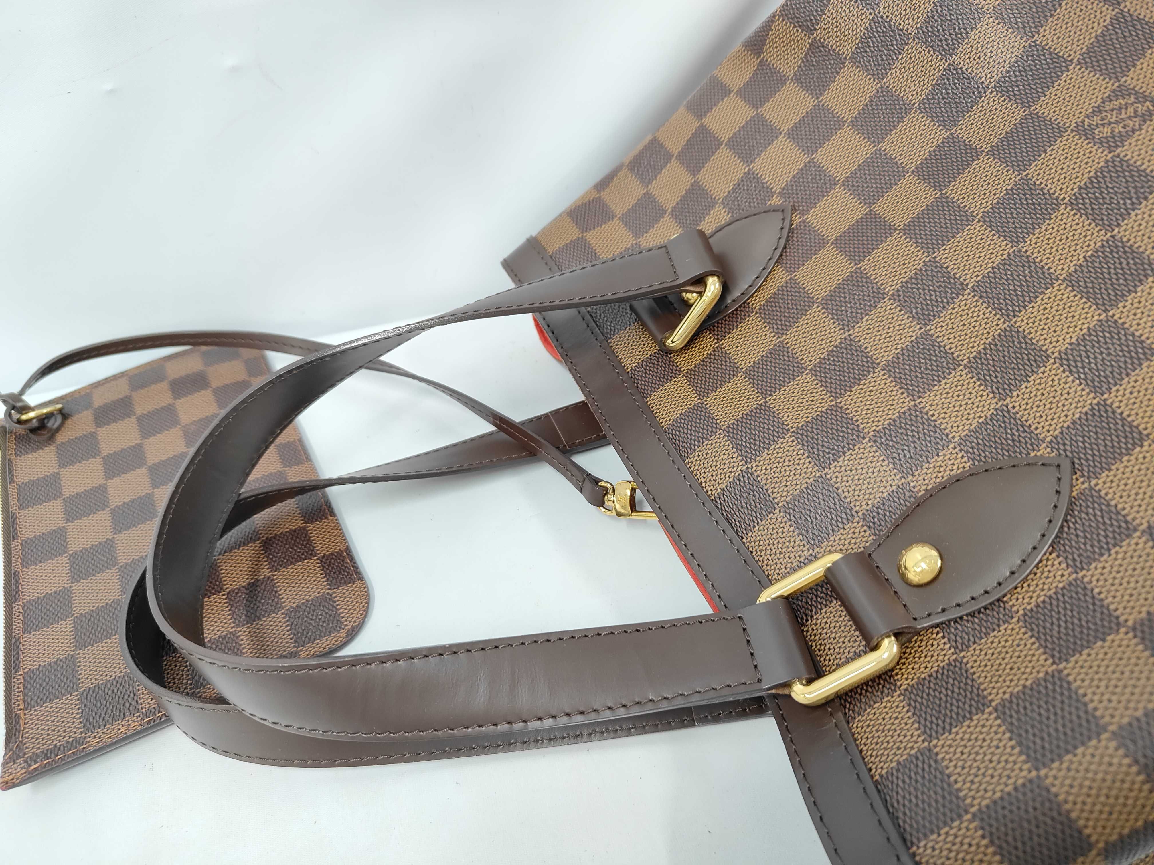 LV Damier AR0146 Handbag — view 5