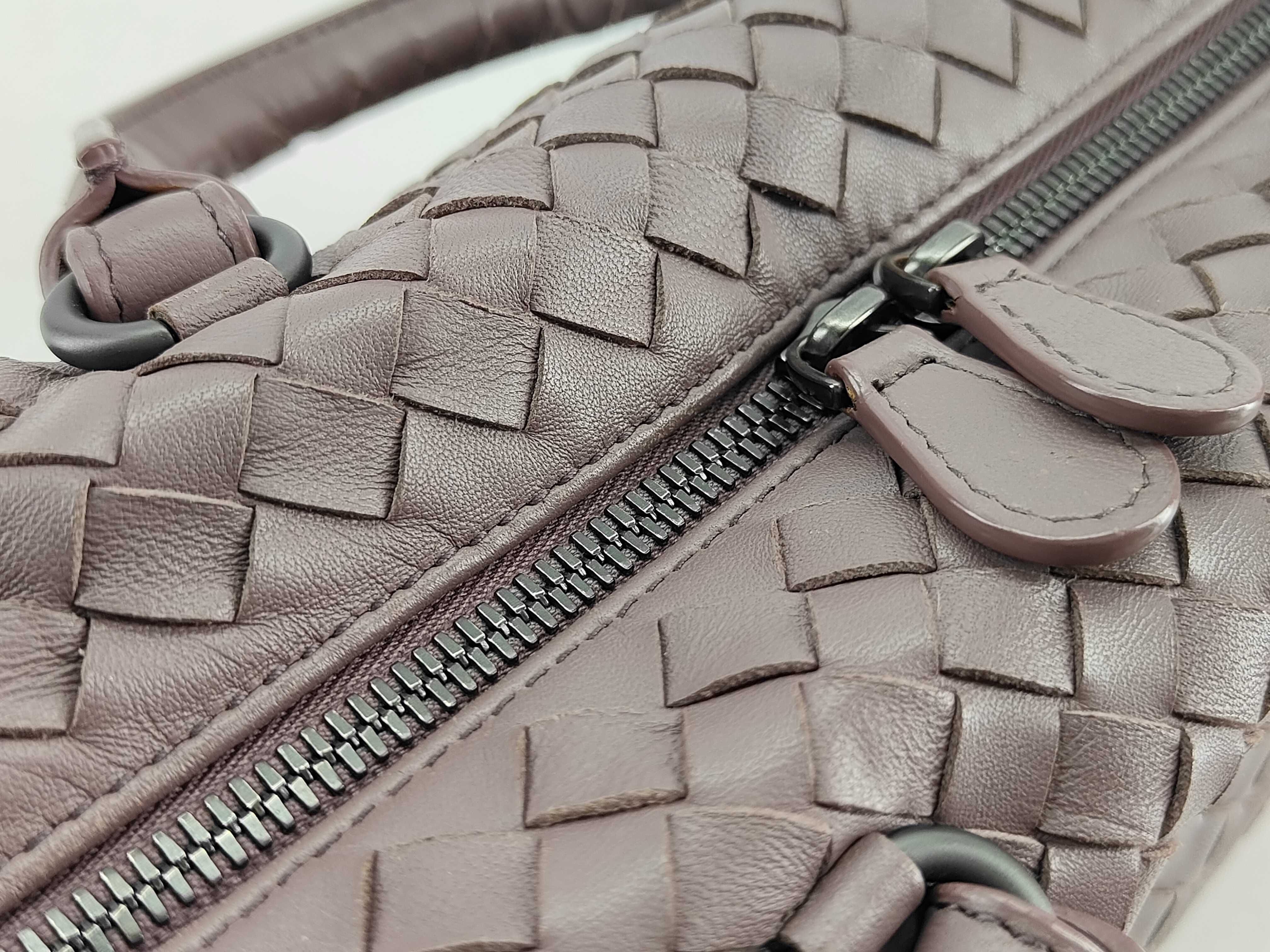 Intrecciato Convertible Boston Bag Leather Purple Sling Bag — view 7