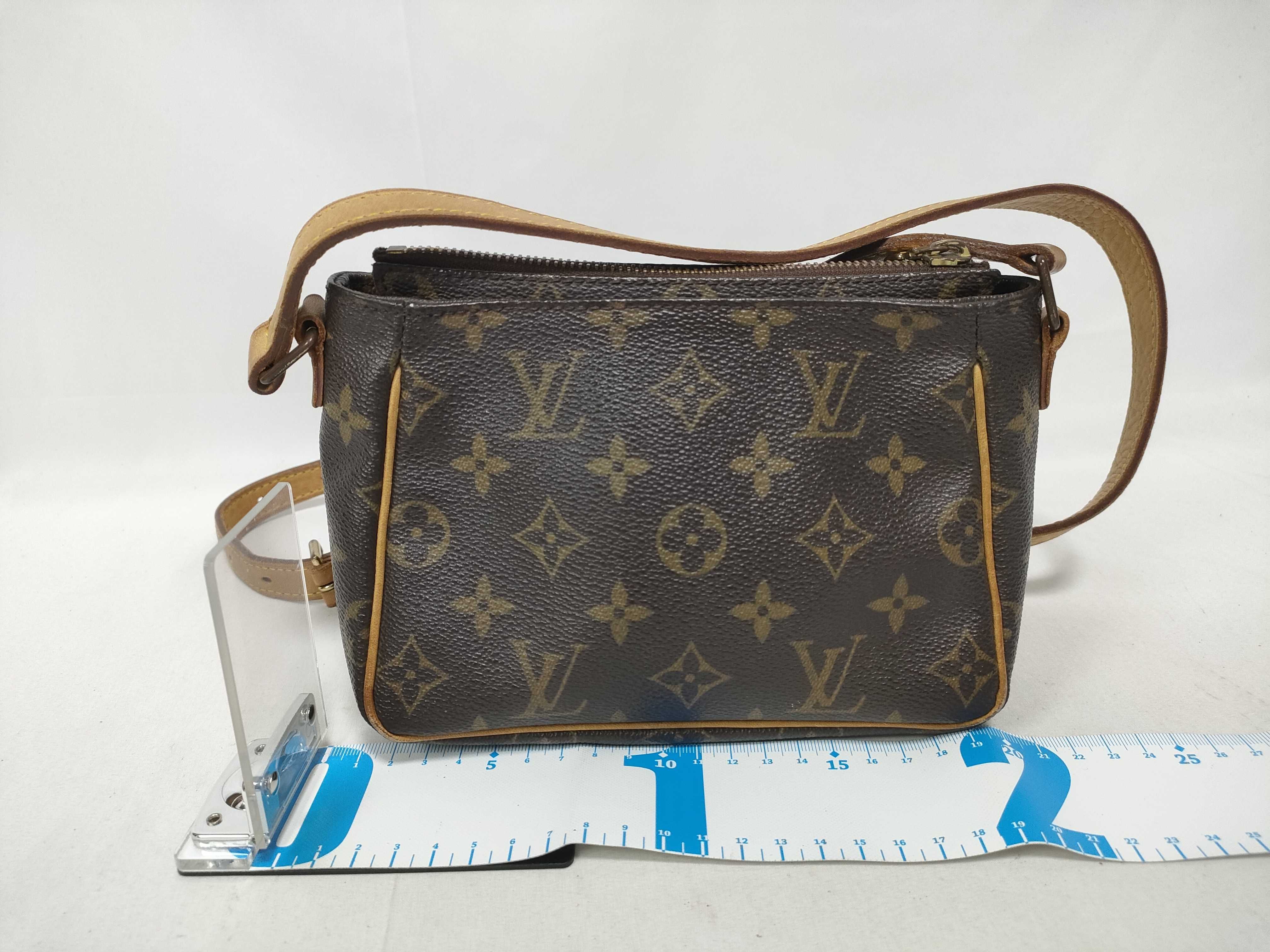 Monogram Louis Vuitton Monogram Viva Cite PM M51165 Shoulder Bag — view 2