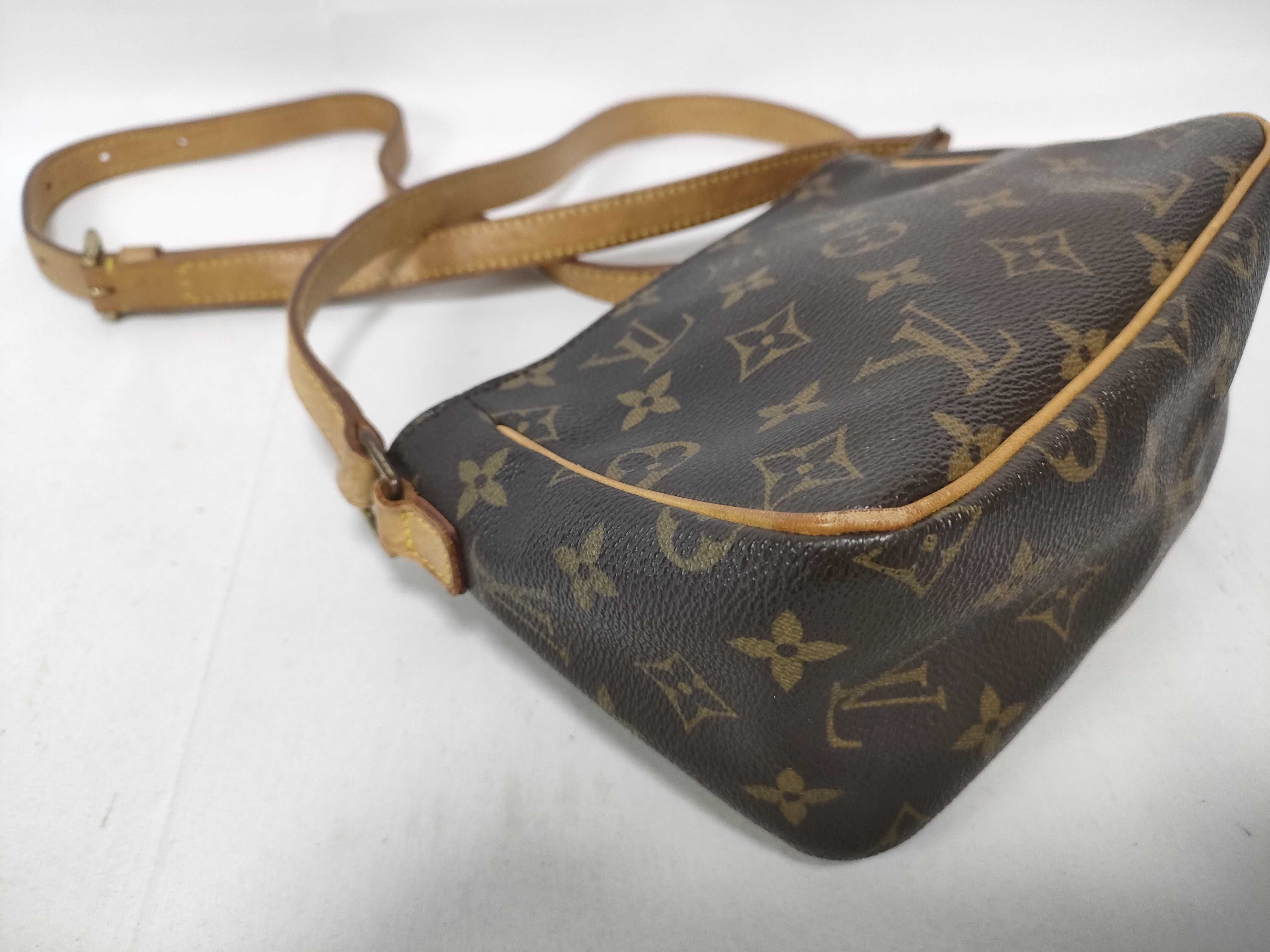 Monogram Louis Vuitton Monogram Viva Cite PM M51165 Shoulder Bag — view 5