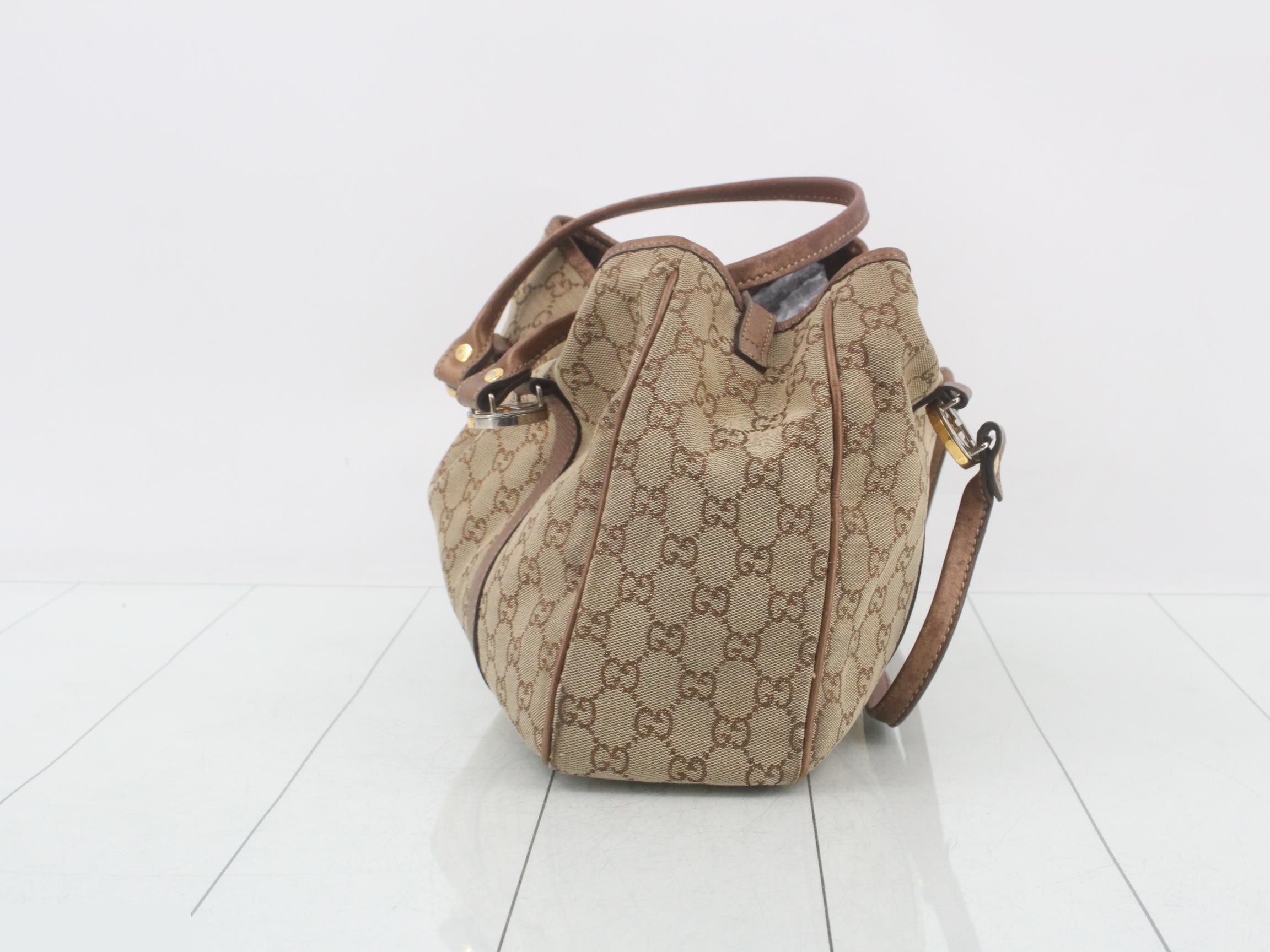 GG Canvas Handbag 23295 — view 3