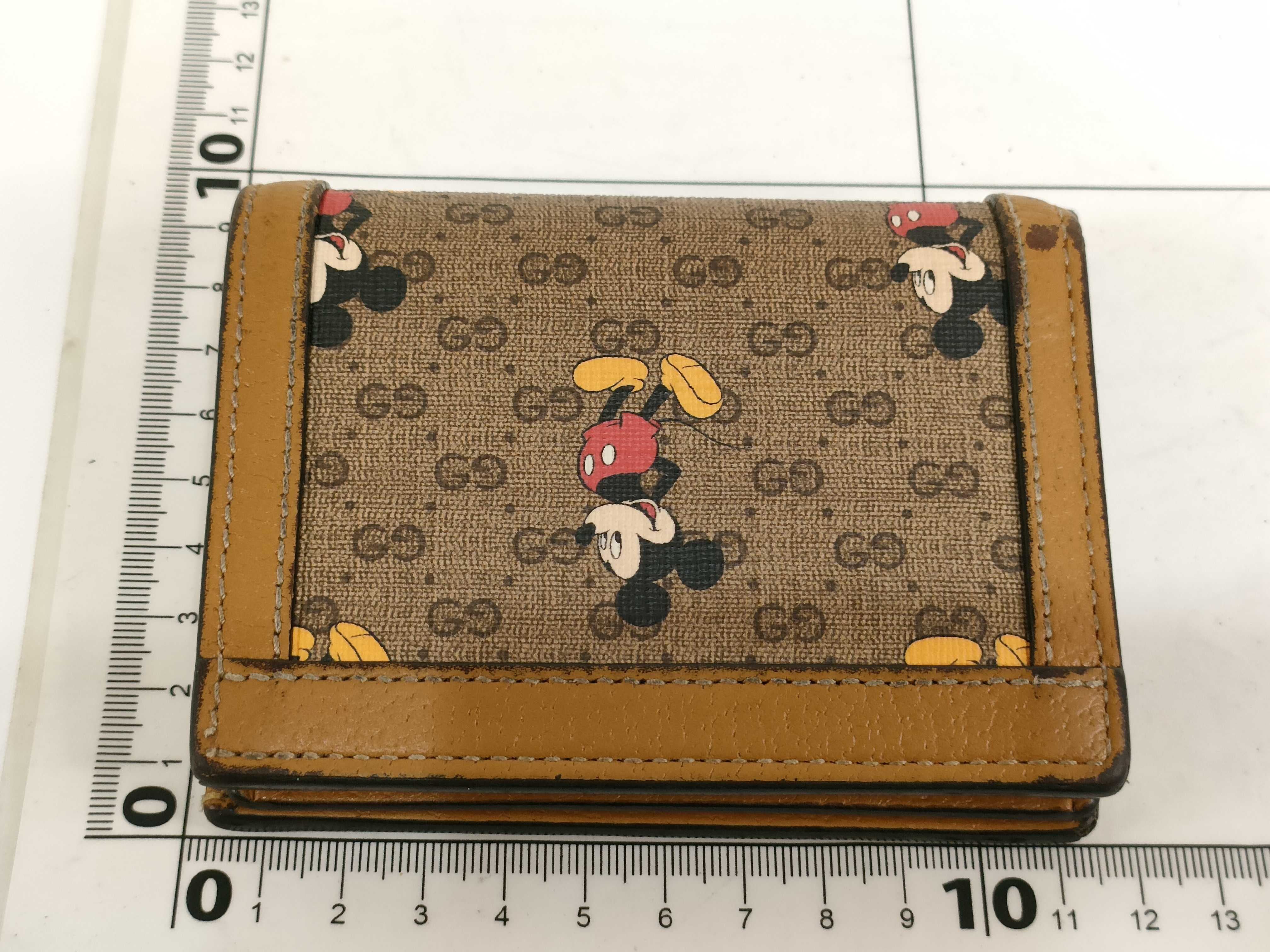 Disney Wallet — view 2