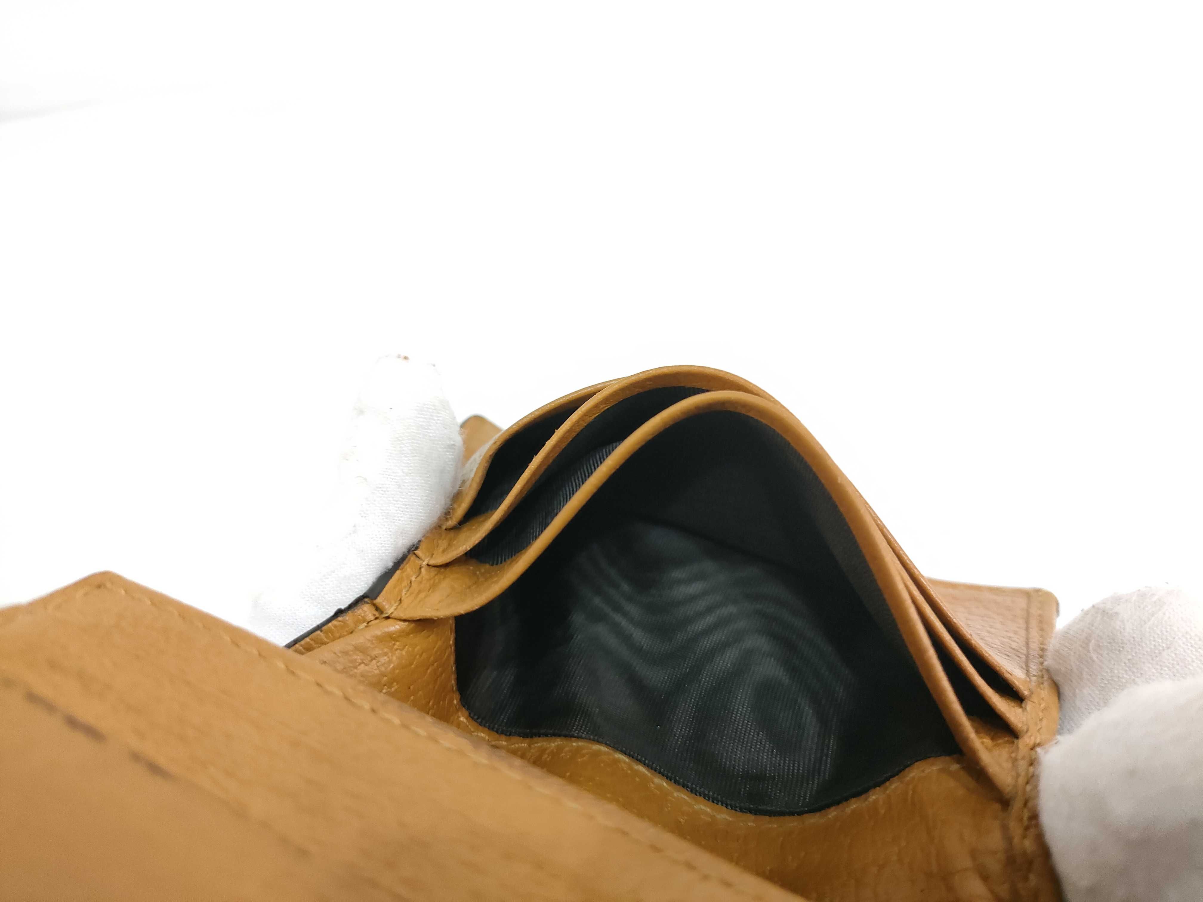Disney Wallet — view 12
