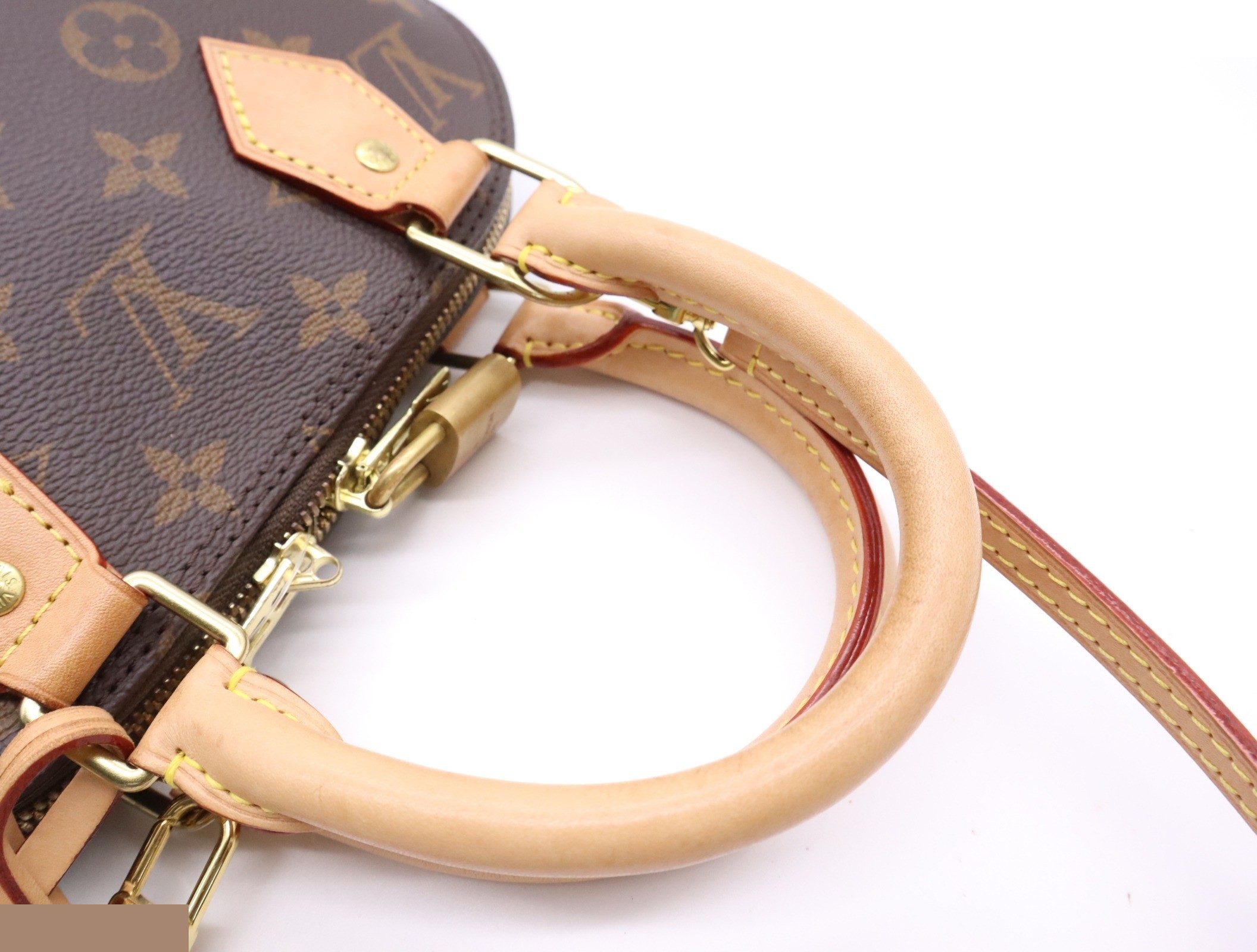 Alma BB (Shoulder strap, padlock, 2 keys, clochette, and dust bag included) — view 7