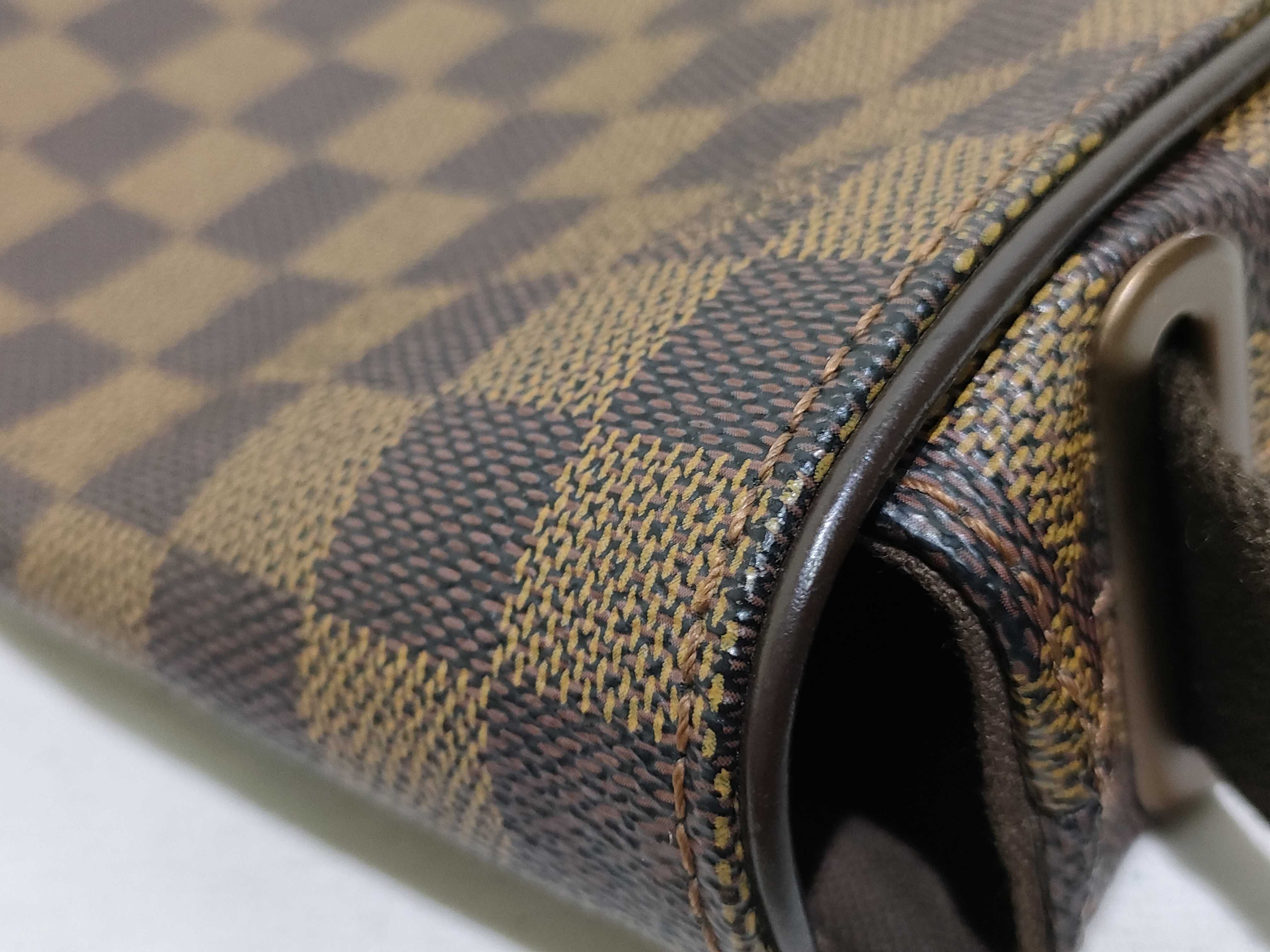 Damier Louis Vuitton Damier Shoulder Bag — view 13