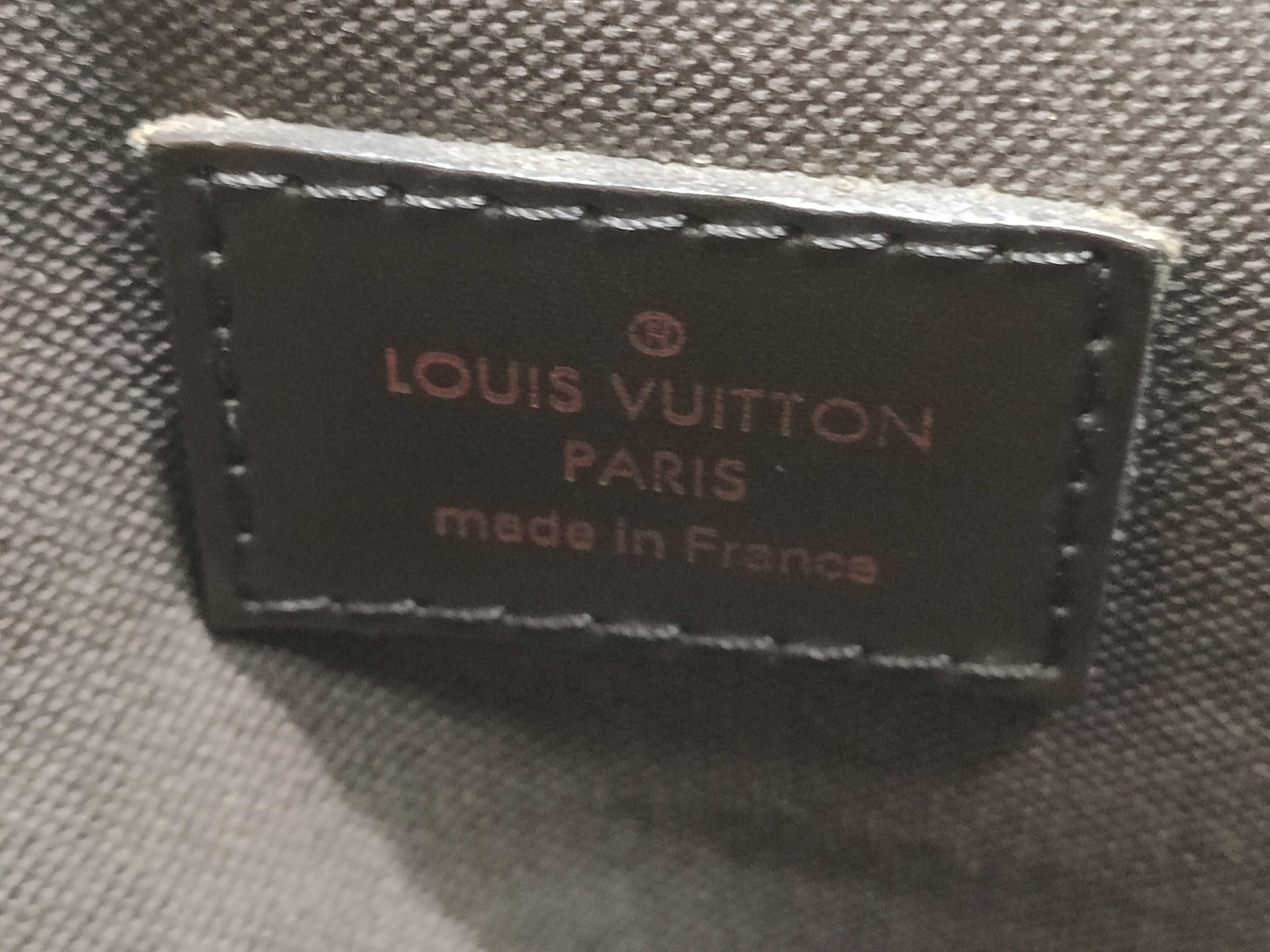 Damier Louis Vuitton Damier Shoulder Bag — view 10