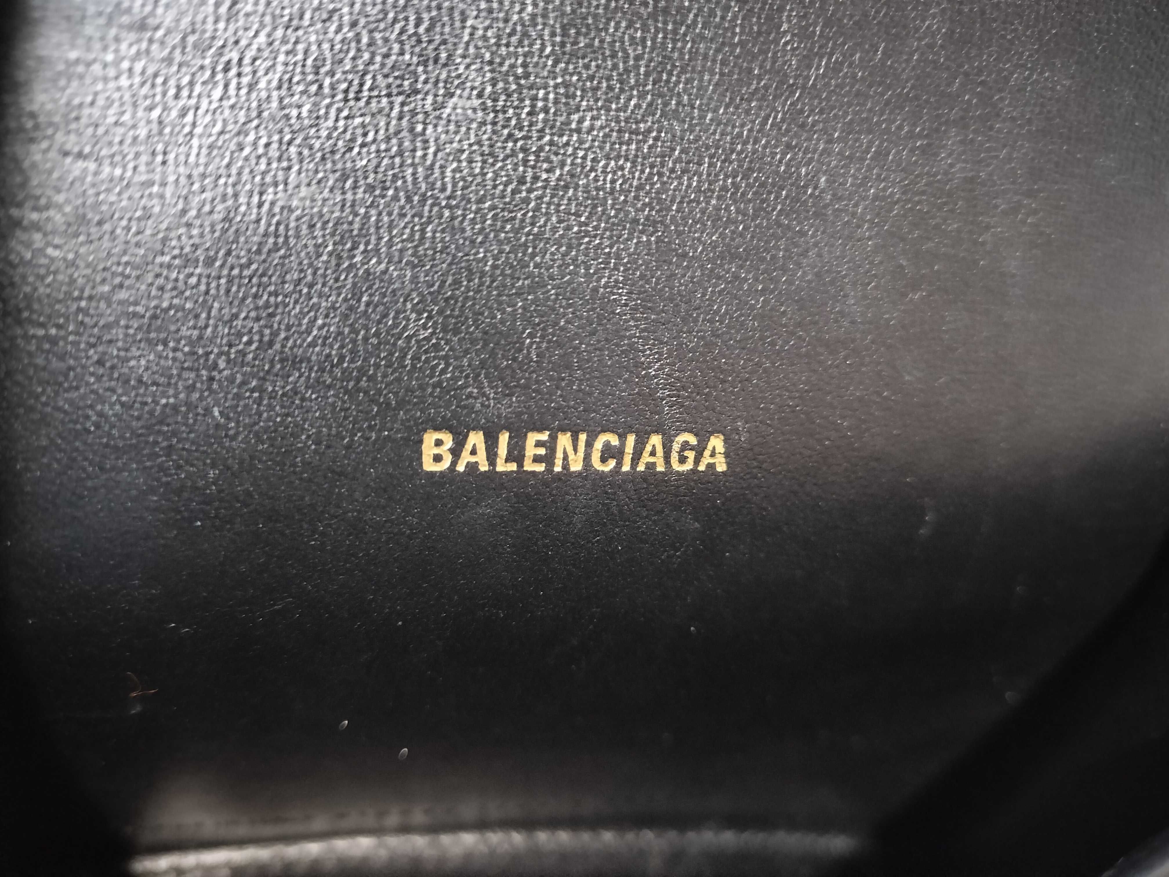 Hourglass Black Shoulder Bag — view 11
