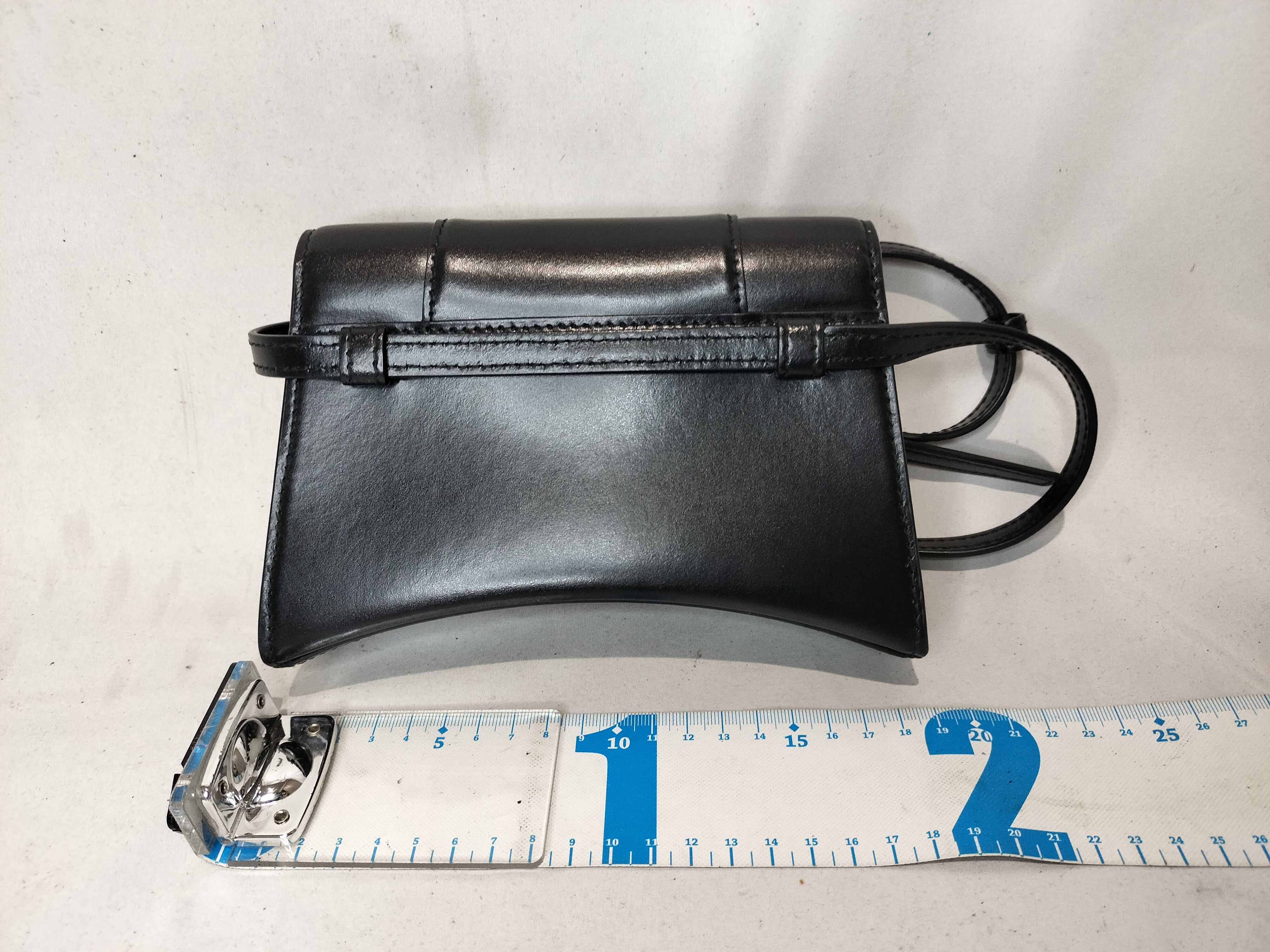 Hourglass Black Shoulder Bag — view 3