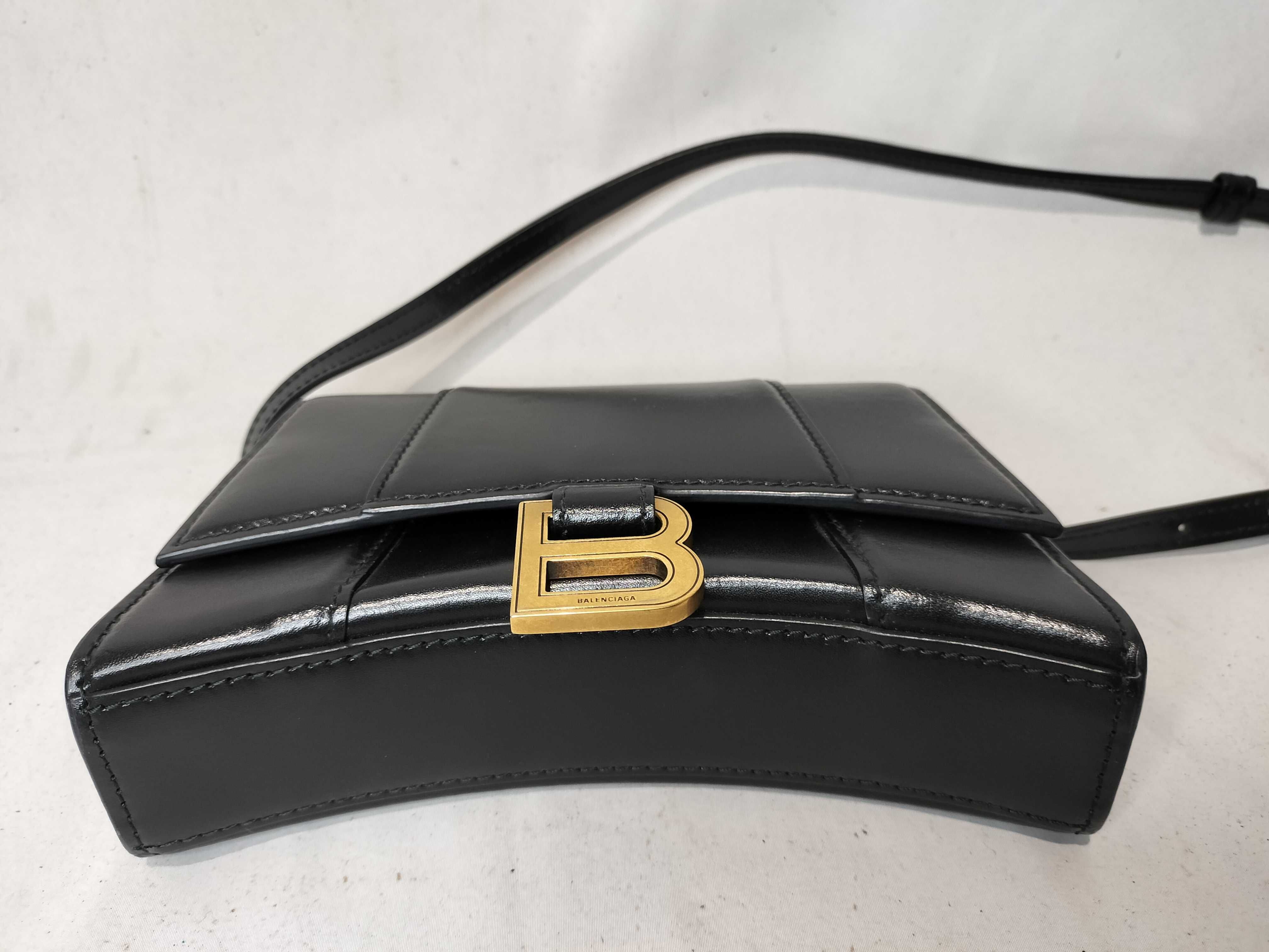 Hourglass Black Shoulder Bag — view 8