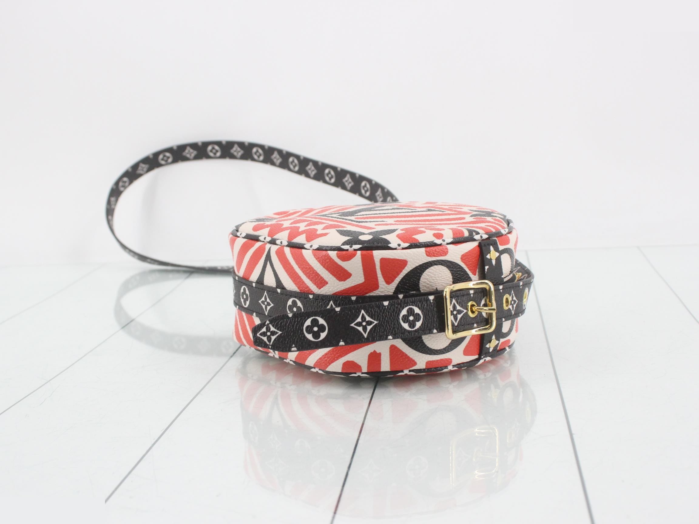 LV Graffiti (Bag) - Shoulder Bag — view 6