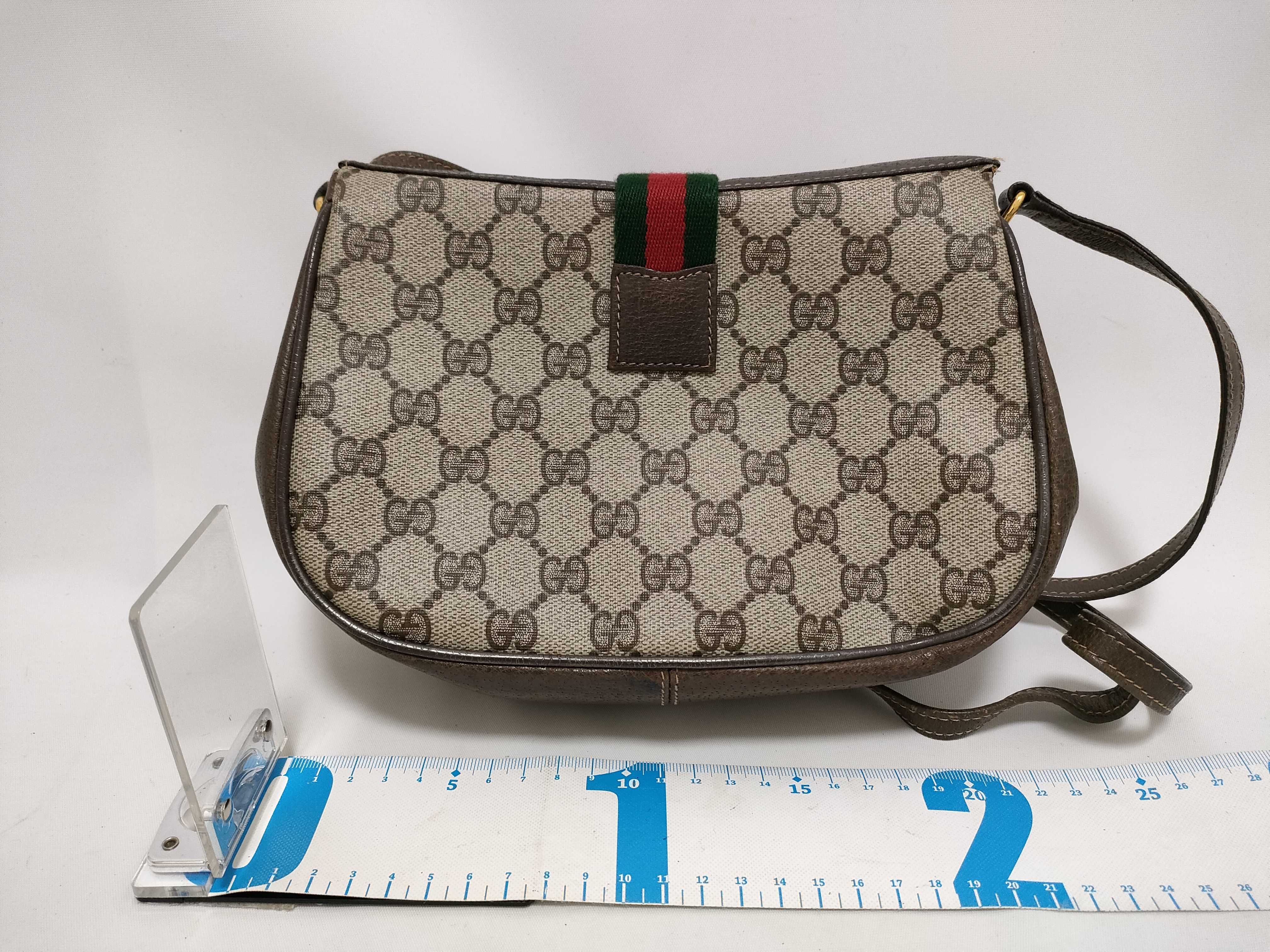 GG Supreme Gucci 72 02 024 GG Supreme Sherry Shoulder Bag PVC Leather Beige Brown Shoulder Bag — view 2
