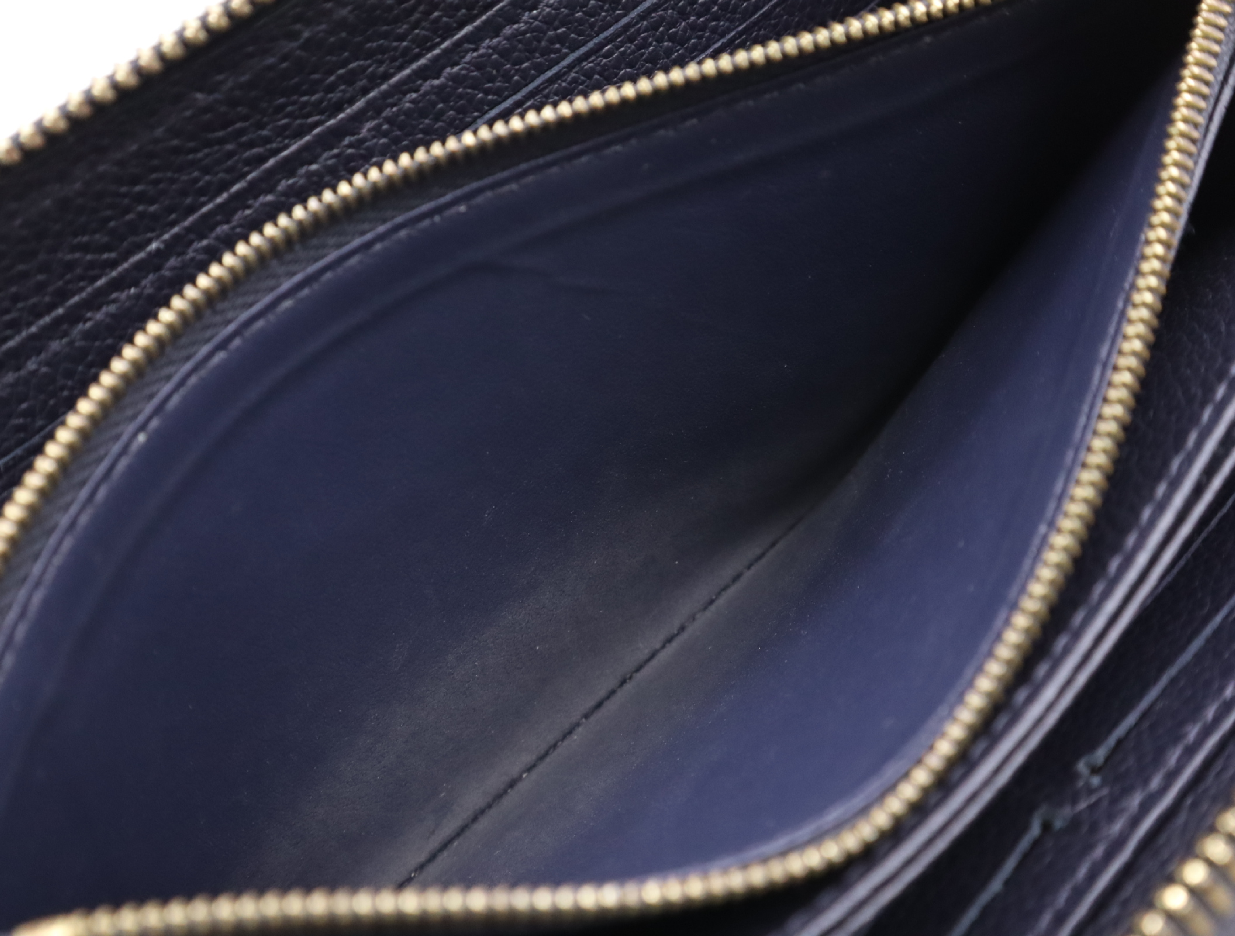 M62121 Empreinte Zippy Wallet — view 11
