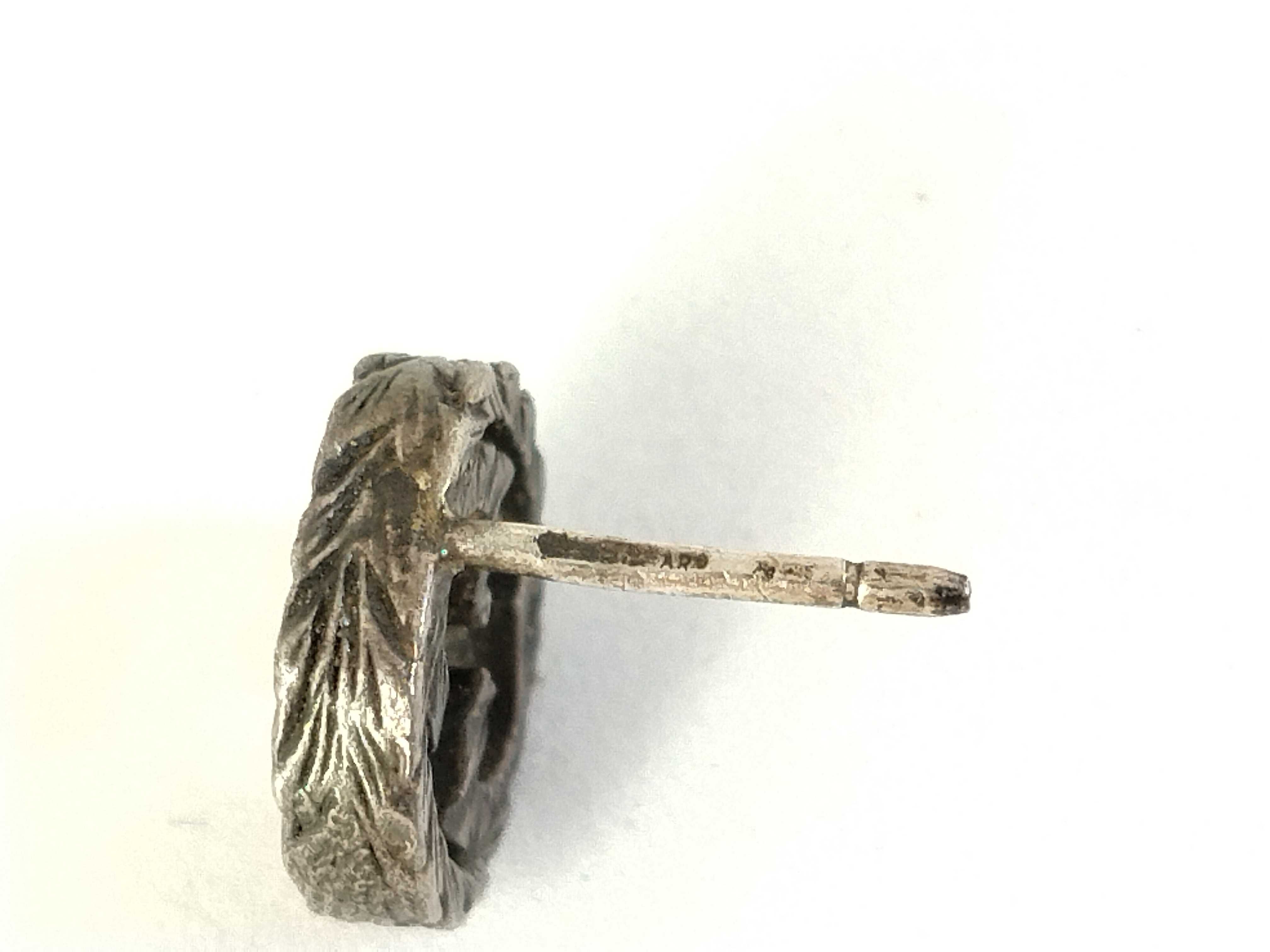 earring (single earring) — view 5