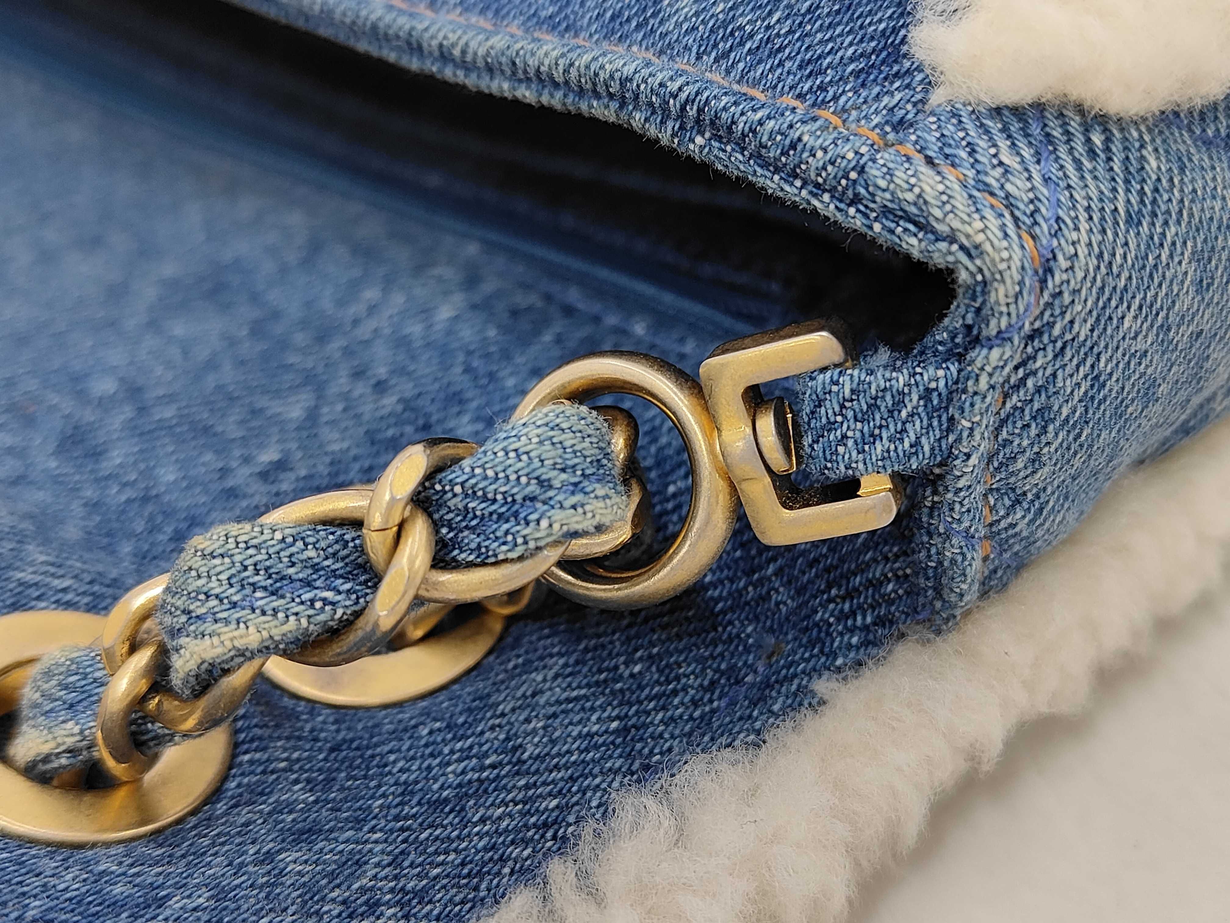 Egypt Line Chain Shoulder Denim Shearling Shoulder Bag — view 7