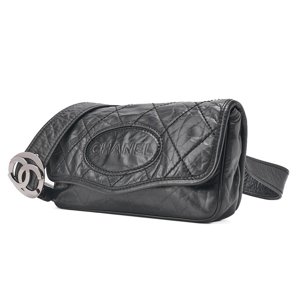 Vintage calfskin matelassé waist bag with logo, black. — view 4
