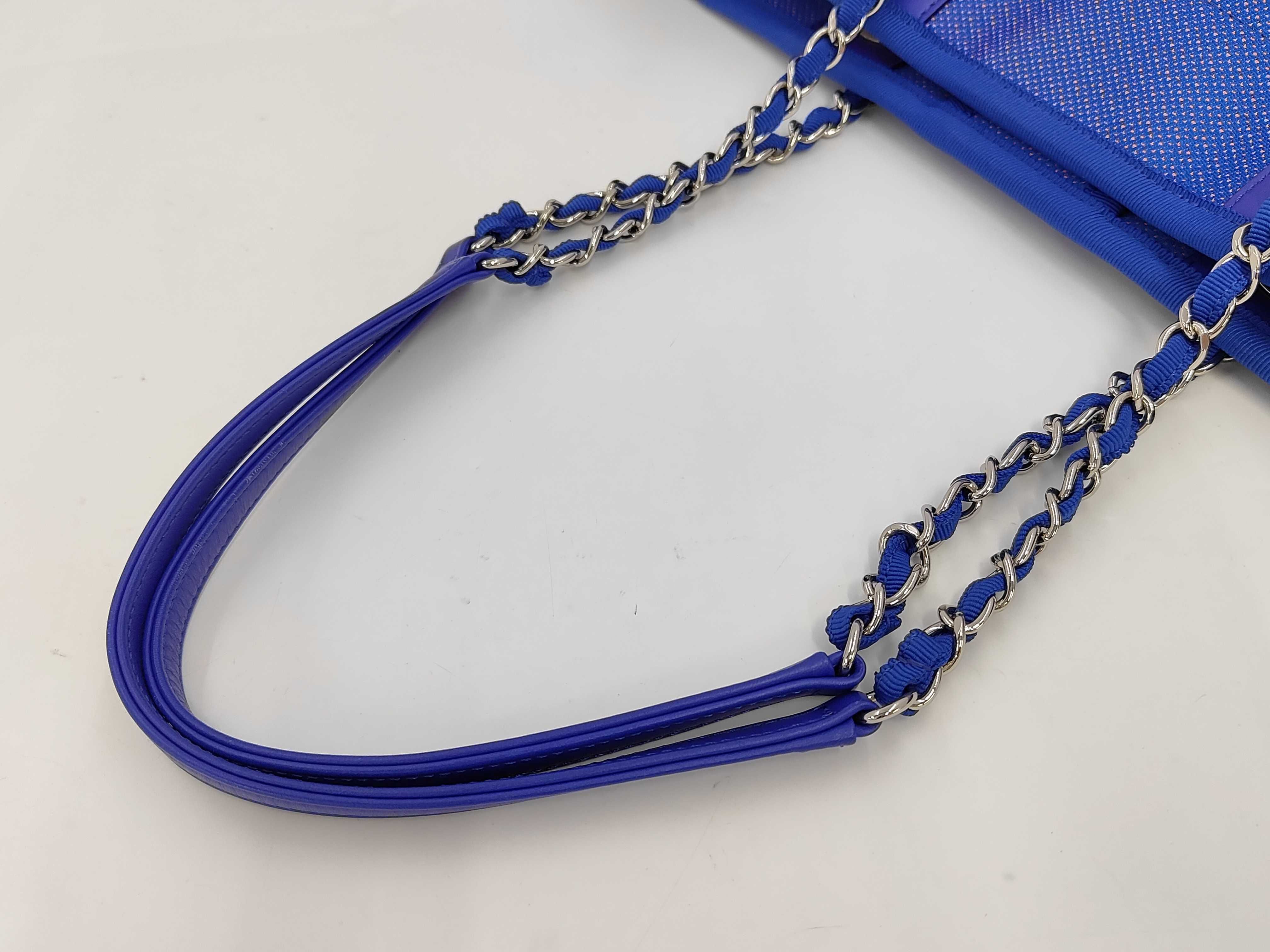 Deauville Tote MM, serial number 31, canvas, blue, silver tote bag — view 3