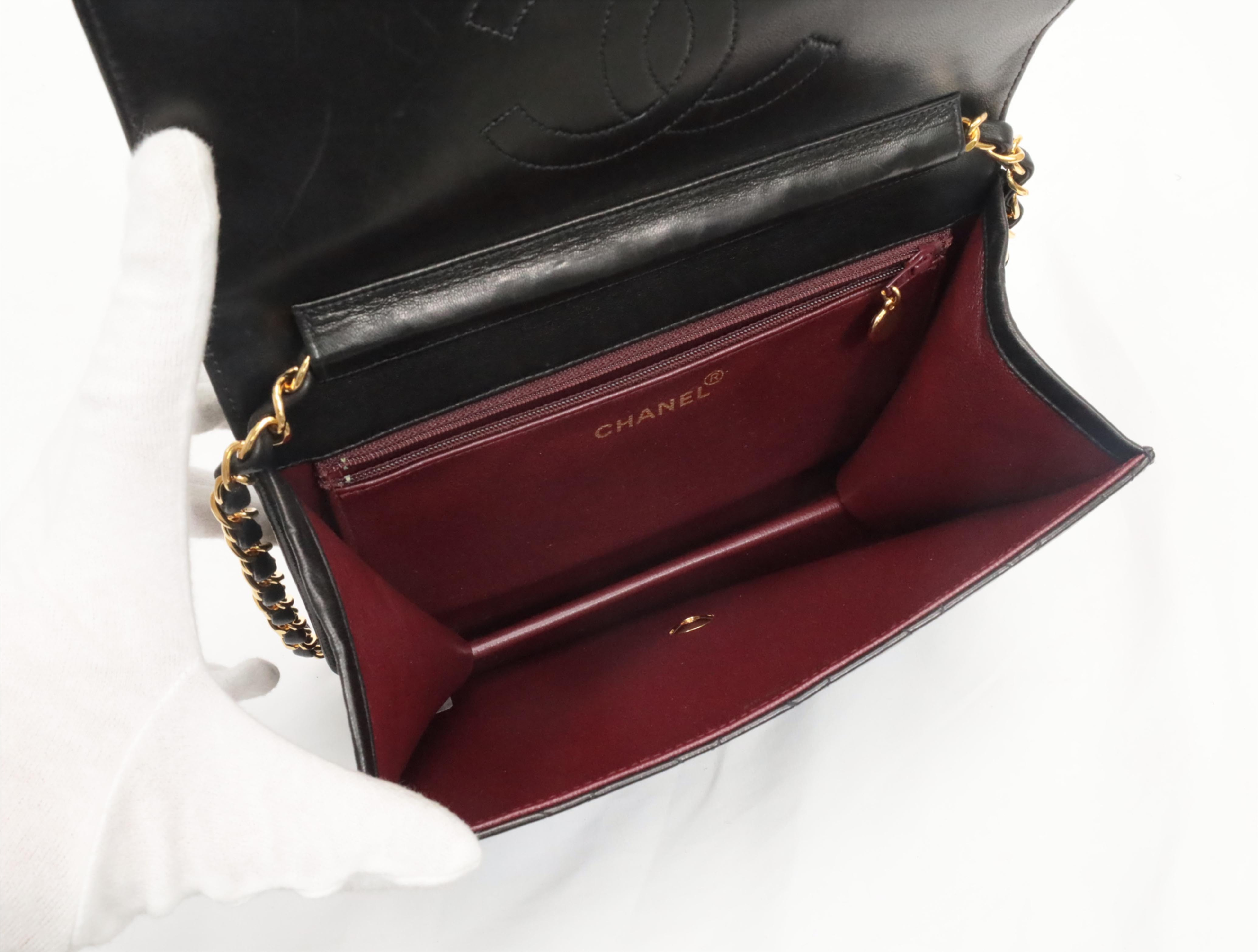 Matelassé Push-Lock Lambskin Shoulder Bag (Series 3) — view 10