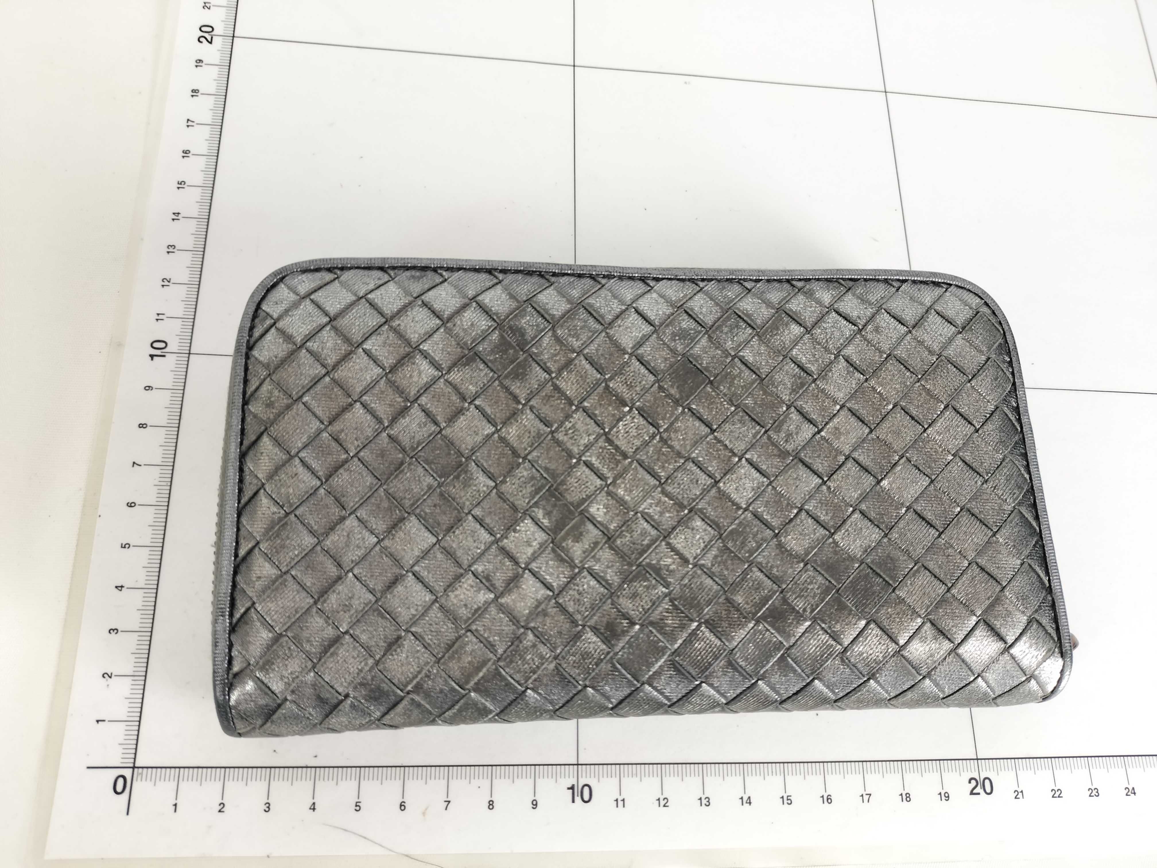 Intrecciato Round Zip Long Wallet — view 11