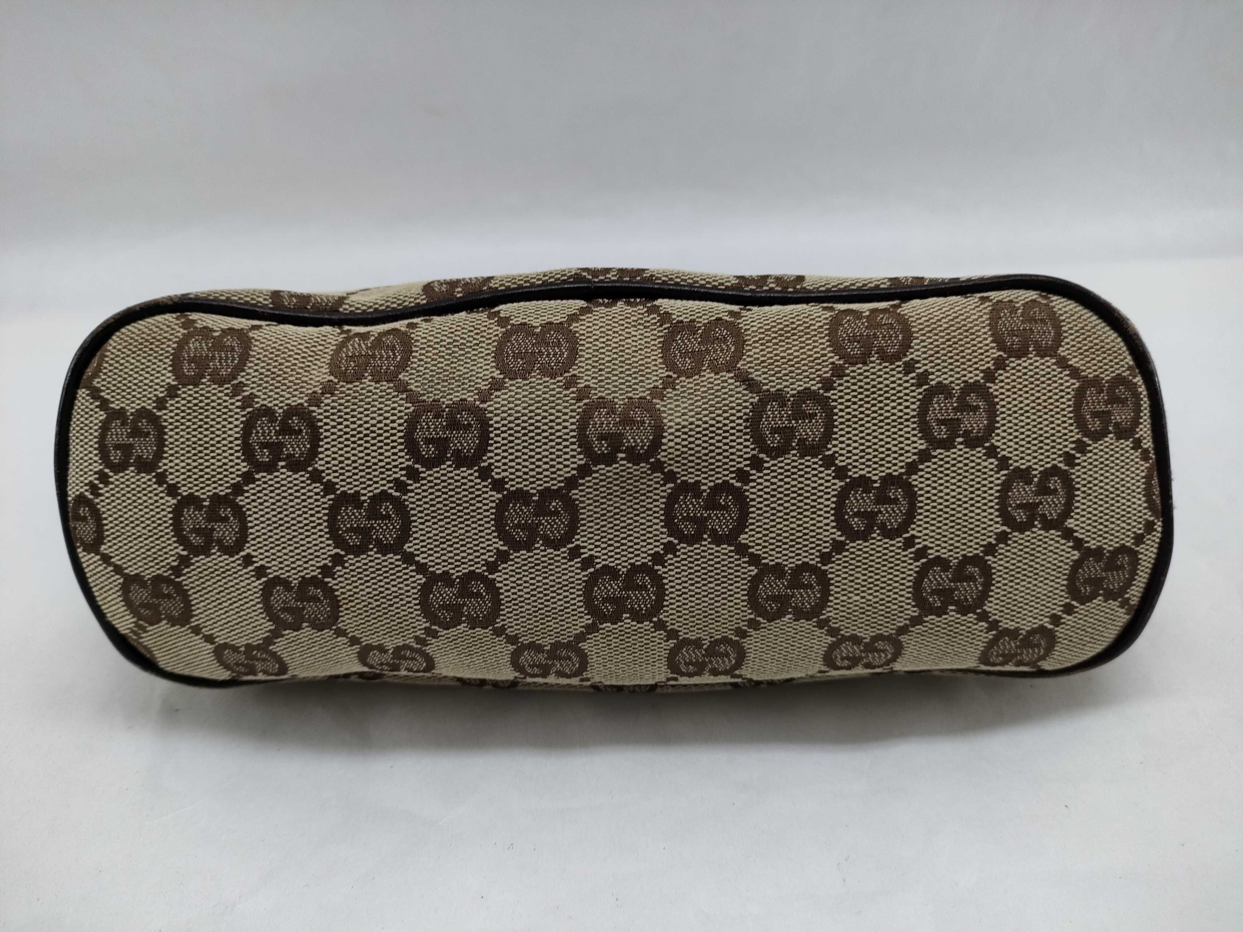 GG Canvas Accessory Pouch Handbag — view 8