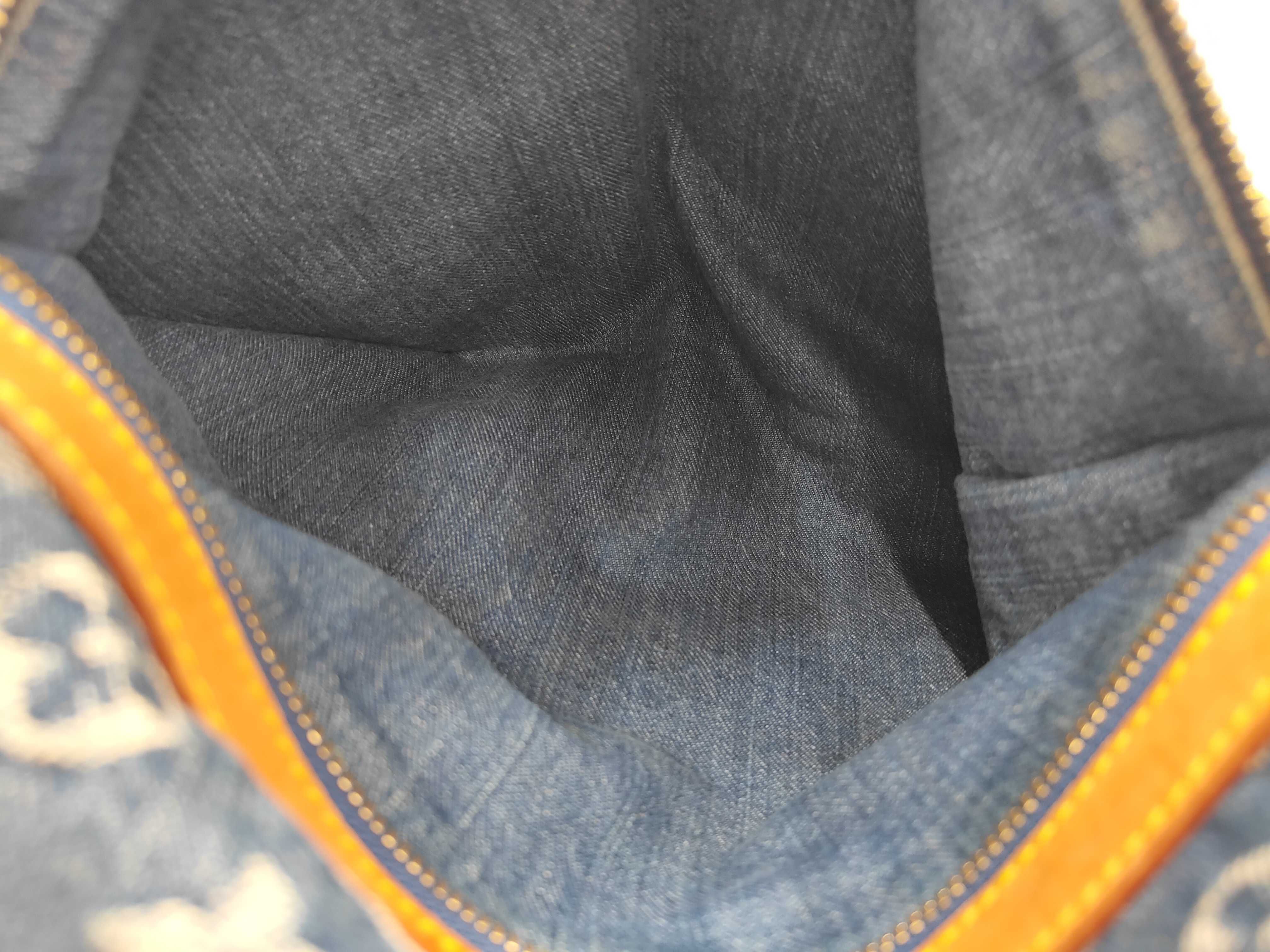Monogram Denim Baggy GM M95048 Shoulder Bag — view 11