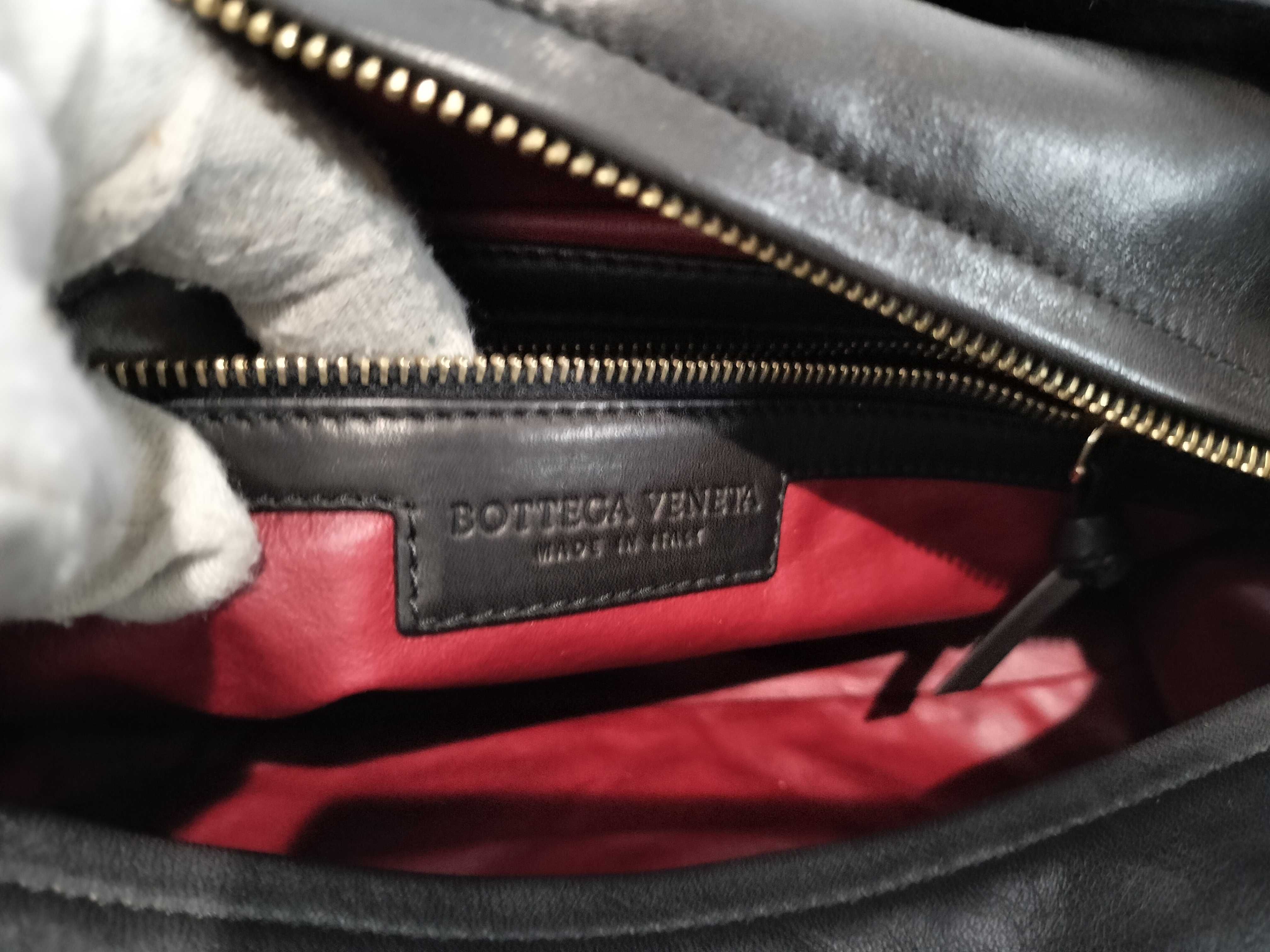 Intrecciato Boston Bag Limited Edition Handbag — view 11