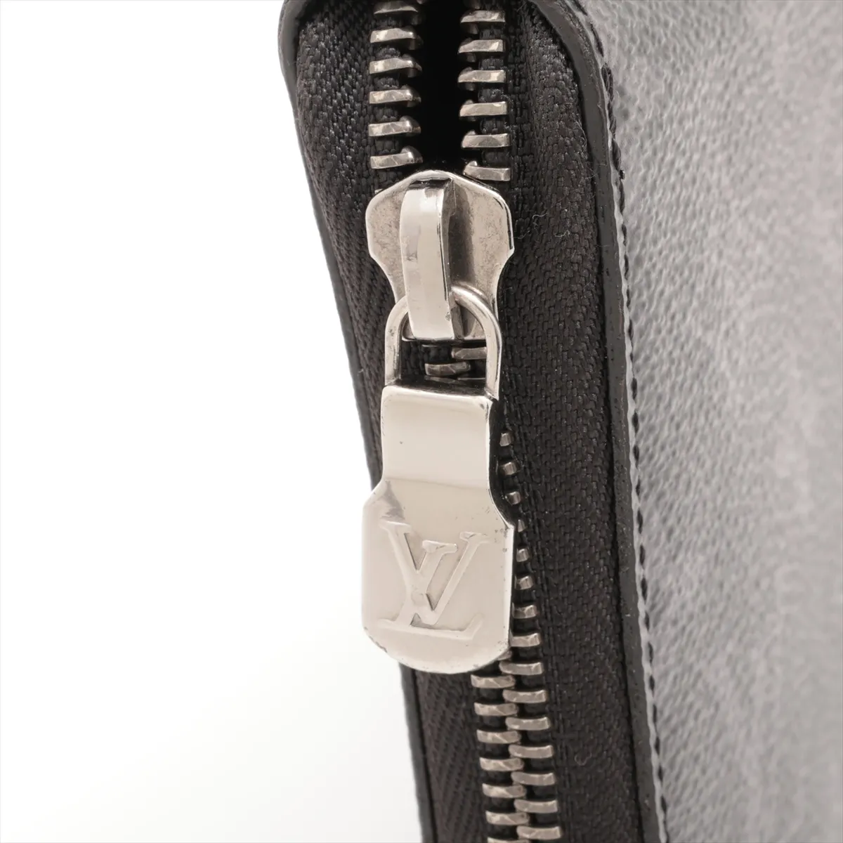 Monogram Eclipse Zippy Organizer M82081 Black Round Zip Wallet RFID Reactive — view 12