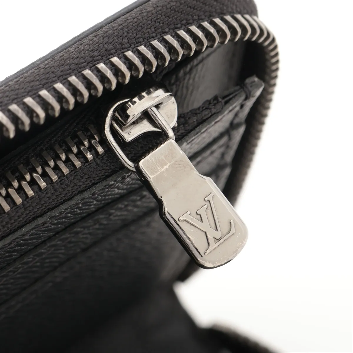 Monogram Eclipse Zippy Wallet Vertical M62295 Noir Round Zip Wallet (RFID detected) — view 8