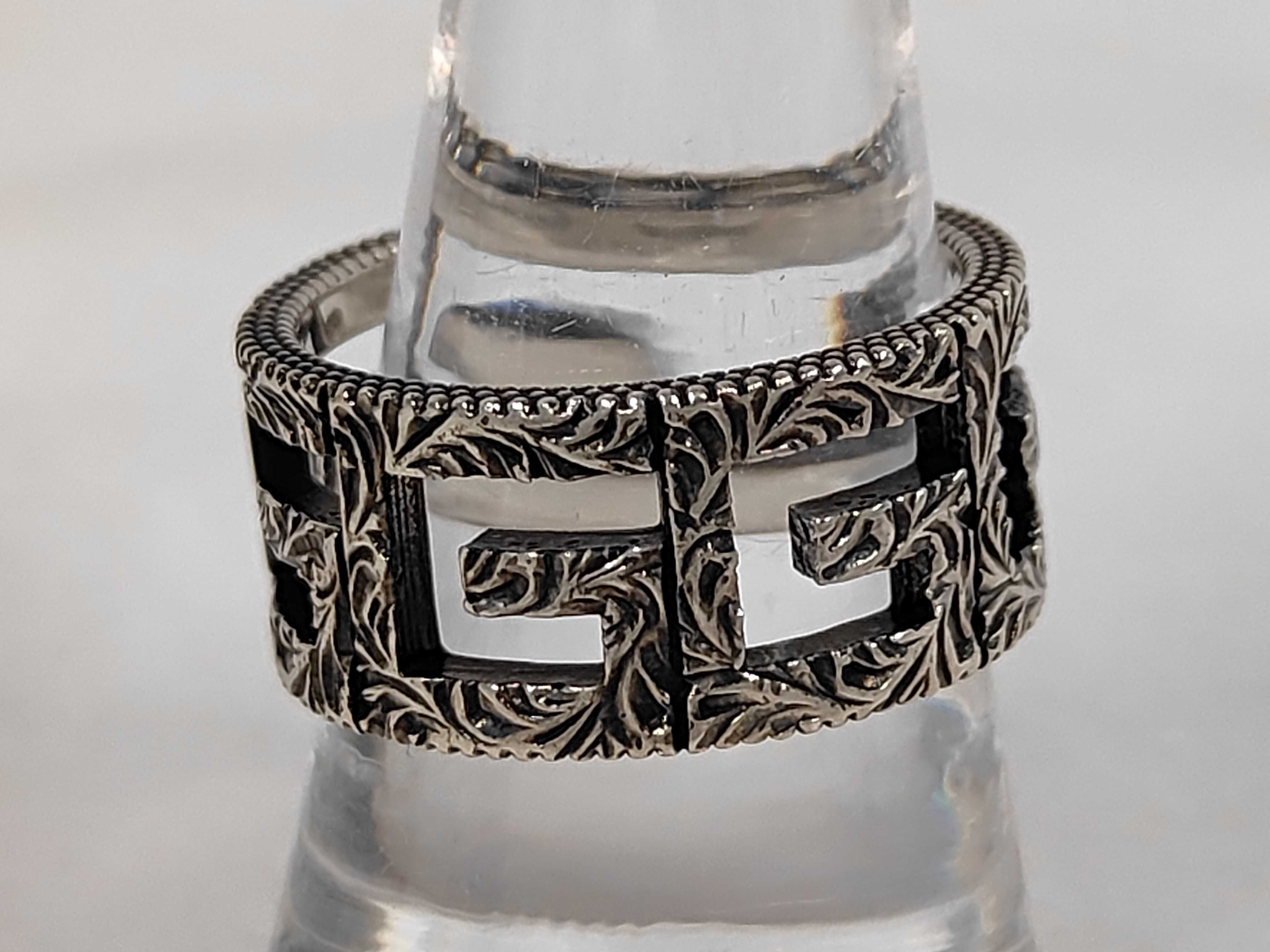 576993 SV925 Square G Wide Ring, Aged Finish, Size: 21, Comes with Box and Dust Bag, 8.7g