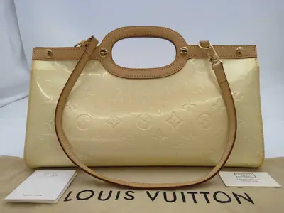 Roxbury Drive Perle Handbag