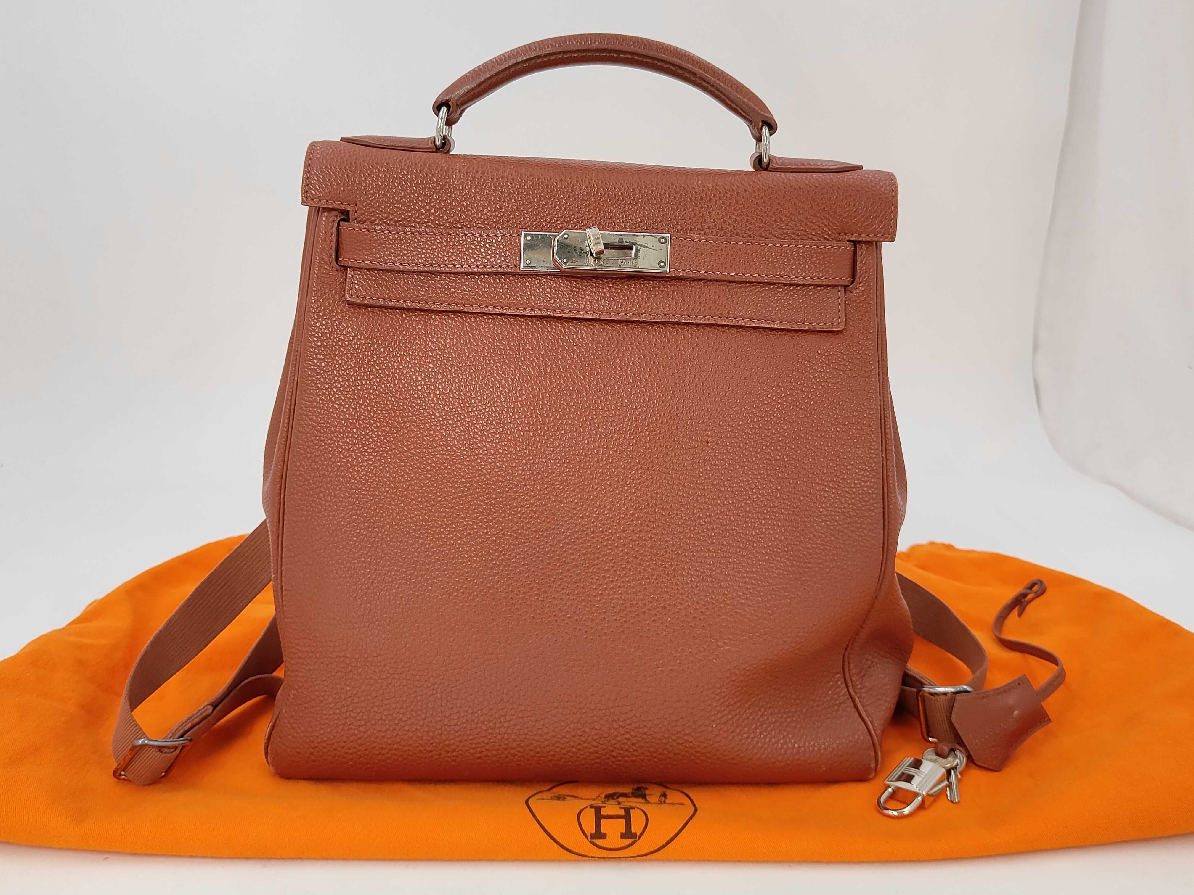 Kelly Ad GM Leather Backpack ( D stamp)