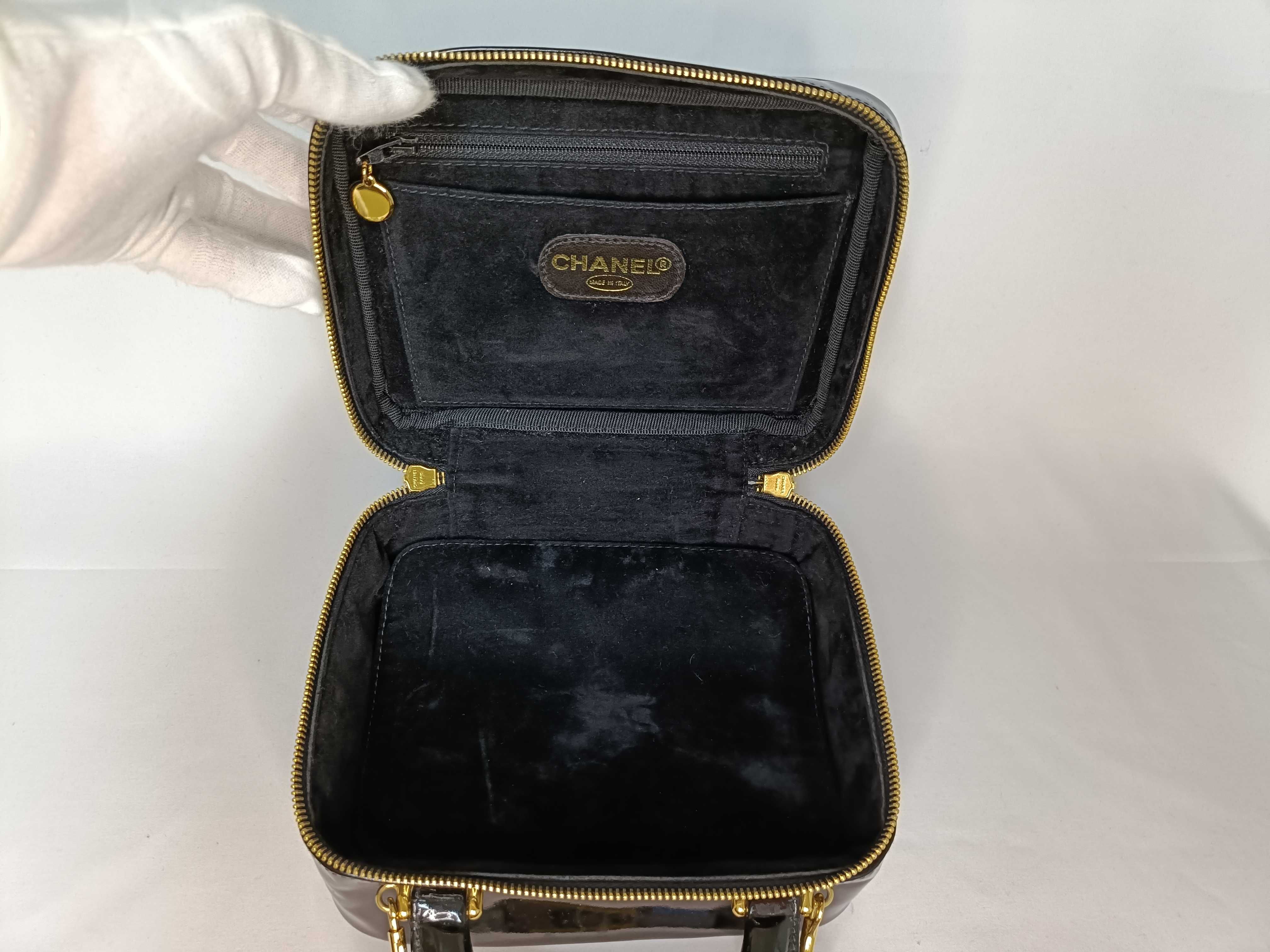 Enamel Vanity Bag, 2-way, Black, with Seal/Guarantee Card. — view 13