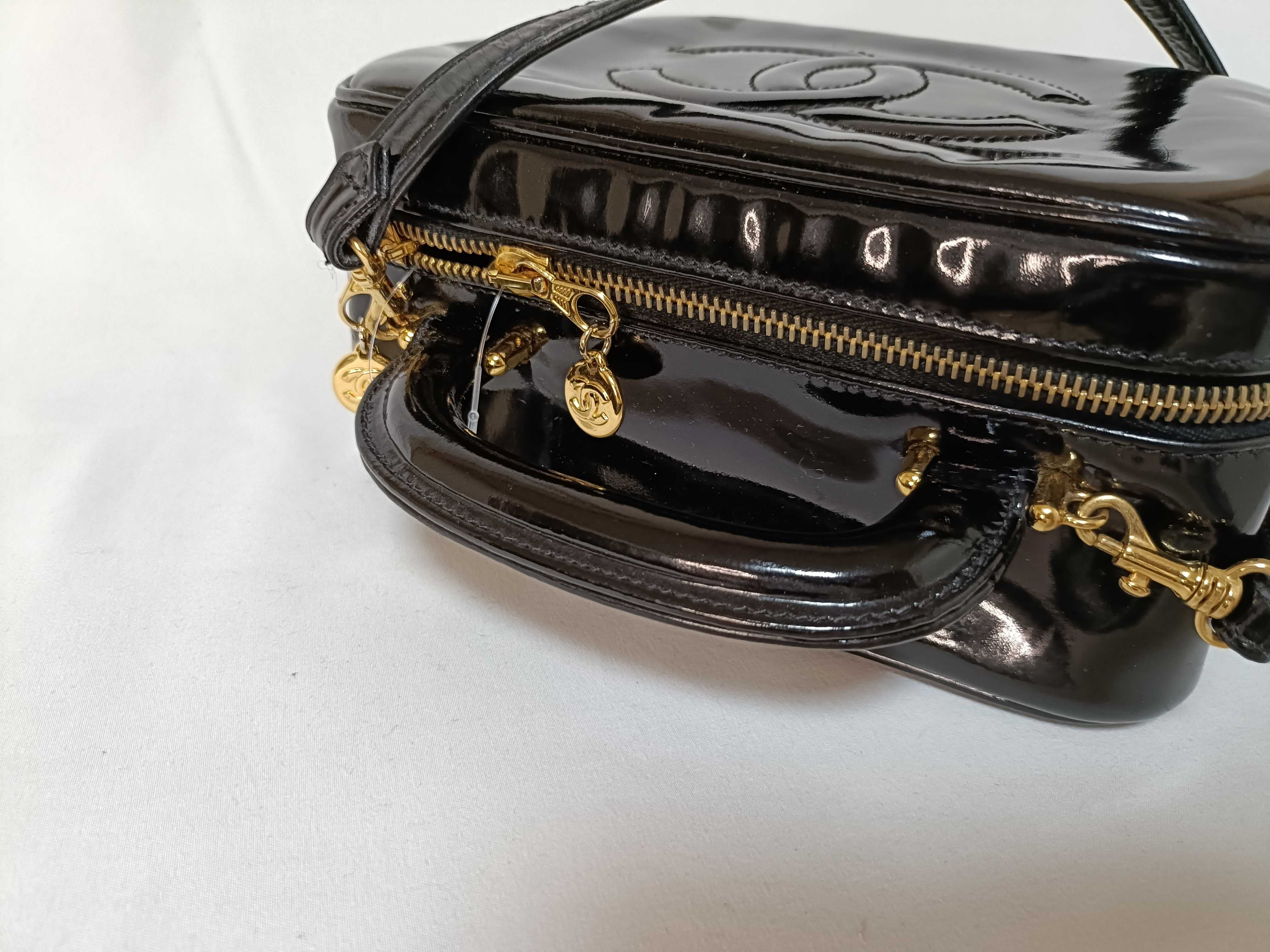 Enamel Vanity Bag, 2-way, Black, with Seal/Guarantee Card. — view 3
