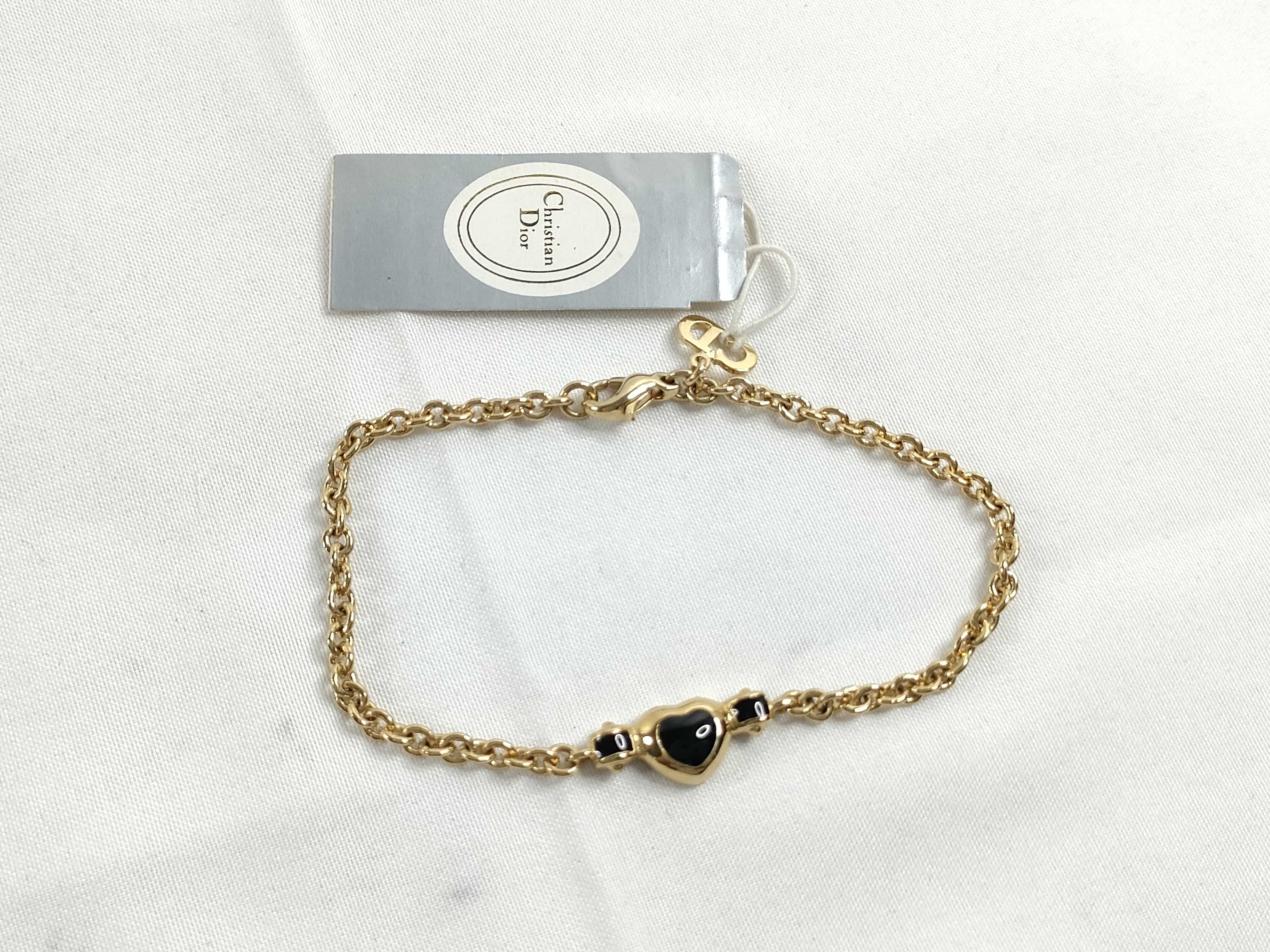 bracelet, bangle