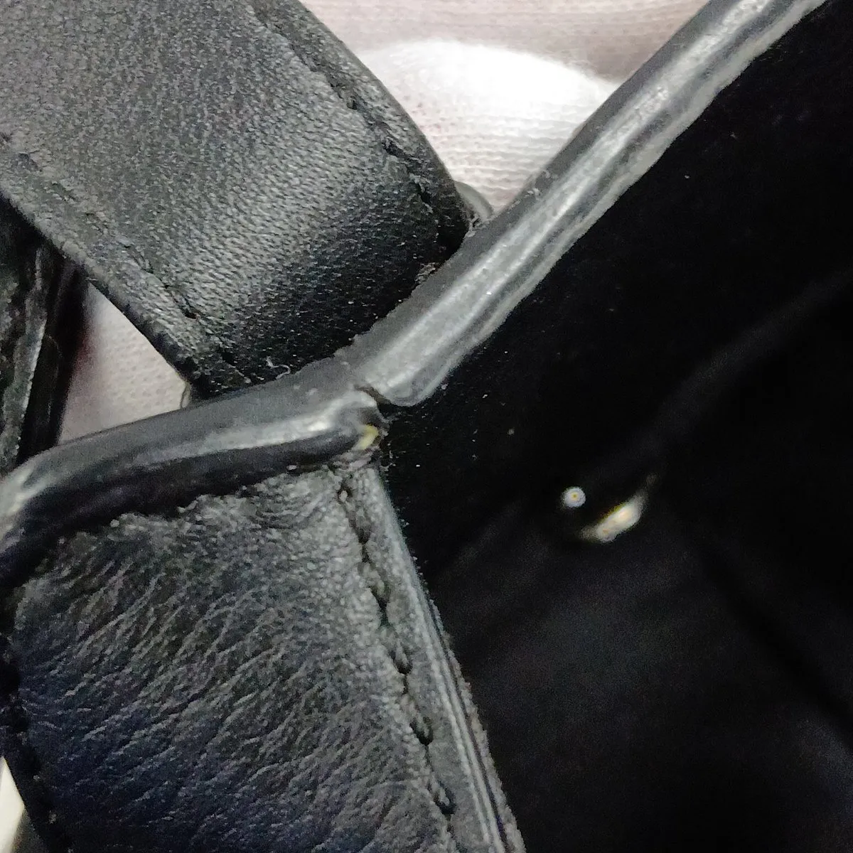 Hammock Medium Leather 2-Way Handbag, Black — view 13