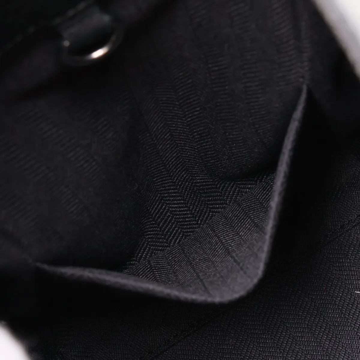 Hammock Medium Leather 2-Way Handbag, Black — view 10