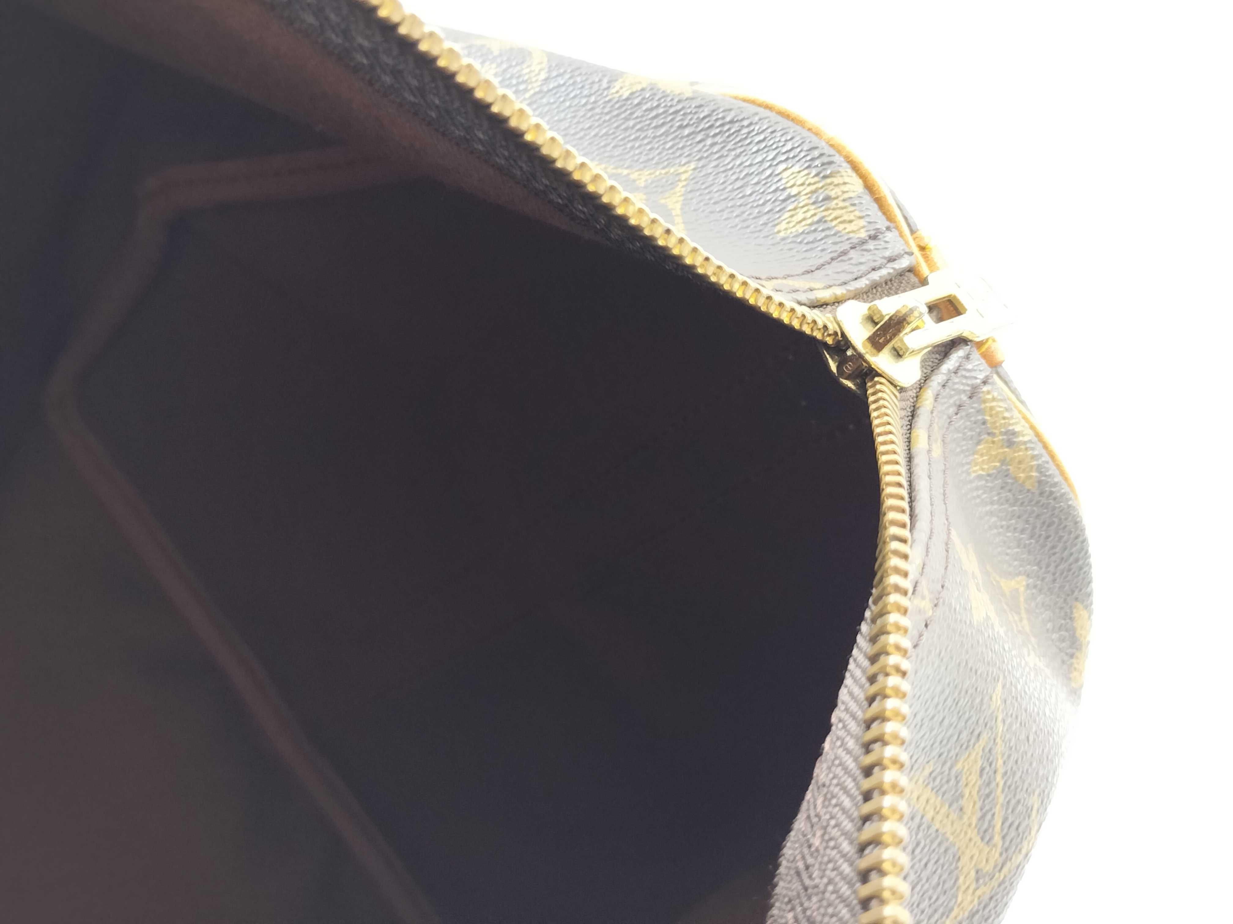 Monogram Keepall Bandoulière 60_Monogram Boston Bag — view 14