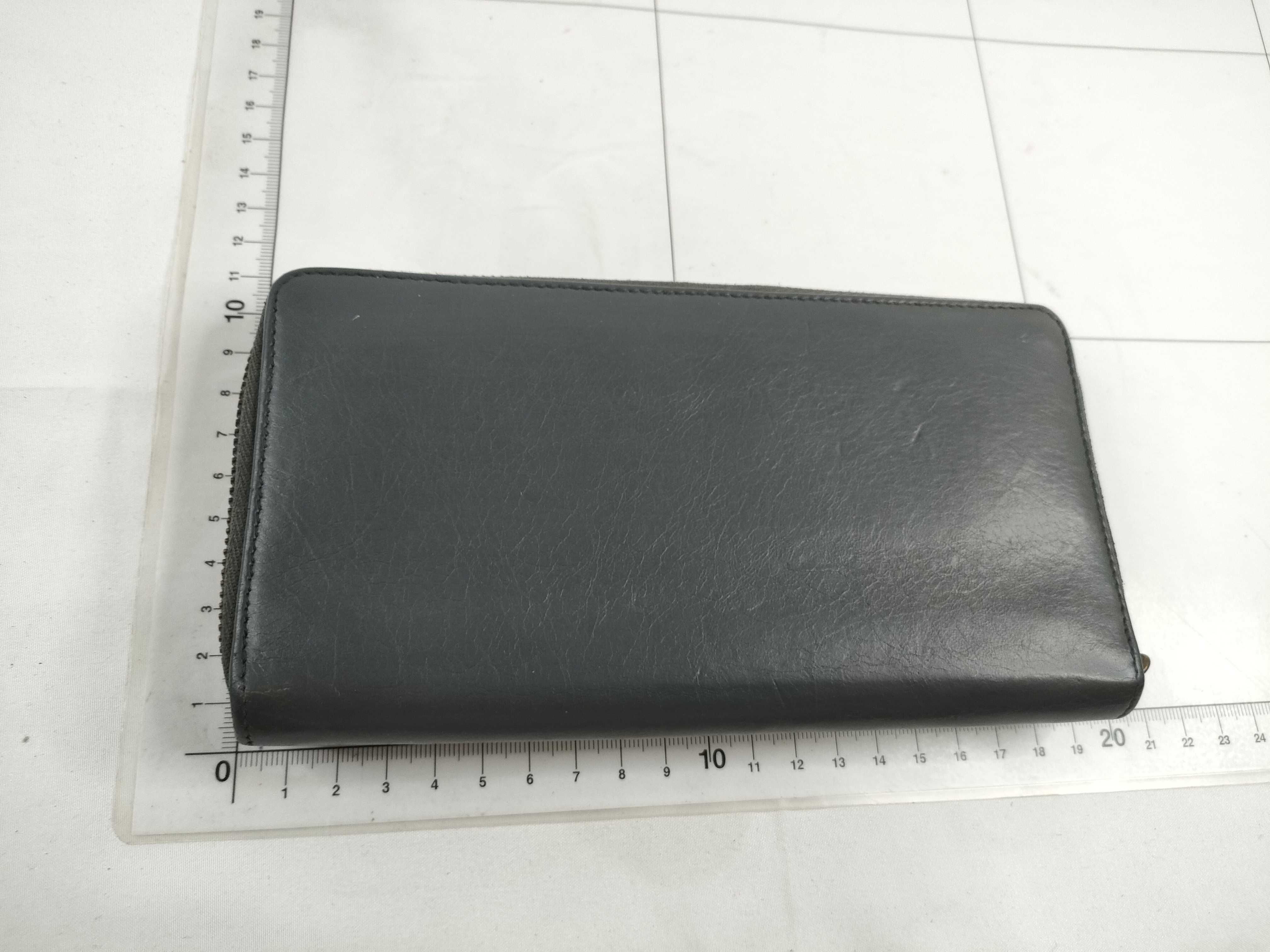 Leather Round Long Wallet Serial Number Wallet — view 2
