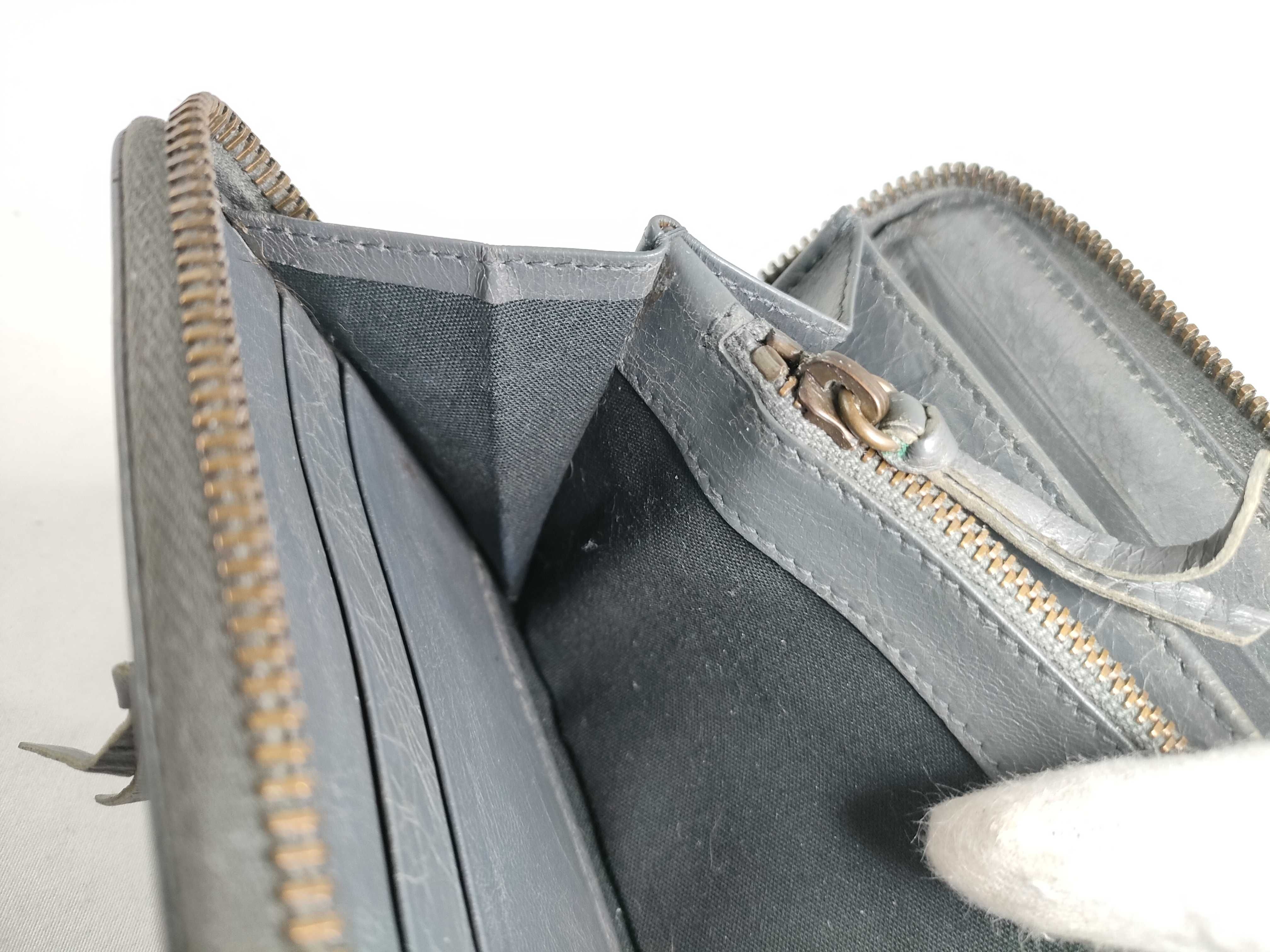Leather Round Long Wallet Serial Number Wallet — view 9
